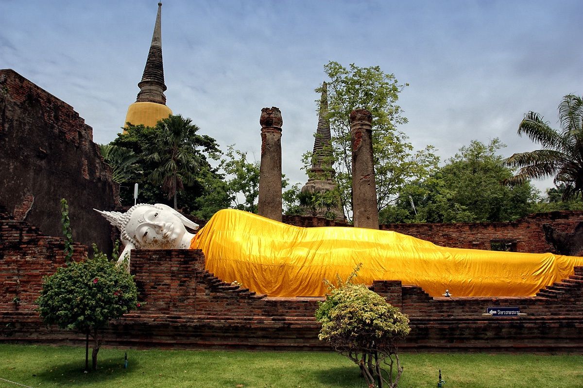Reclining Buddha