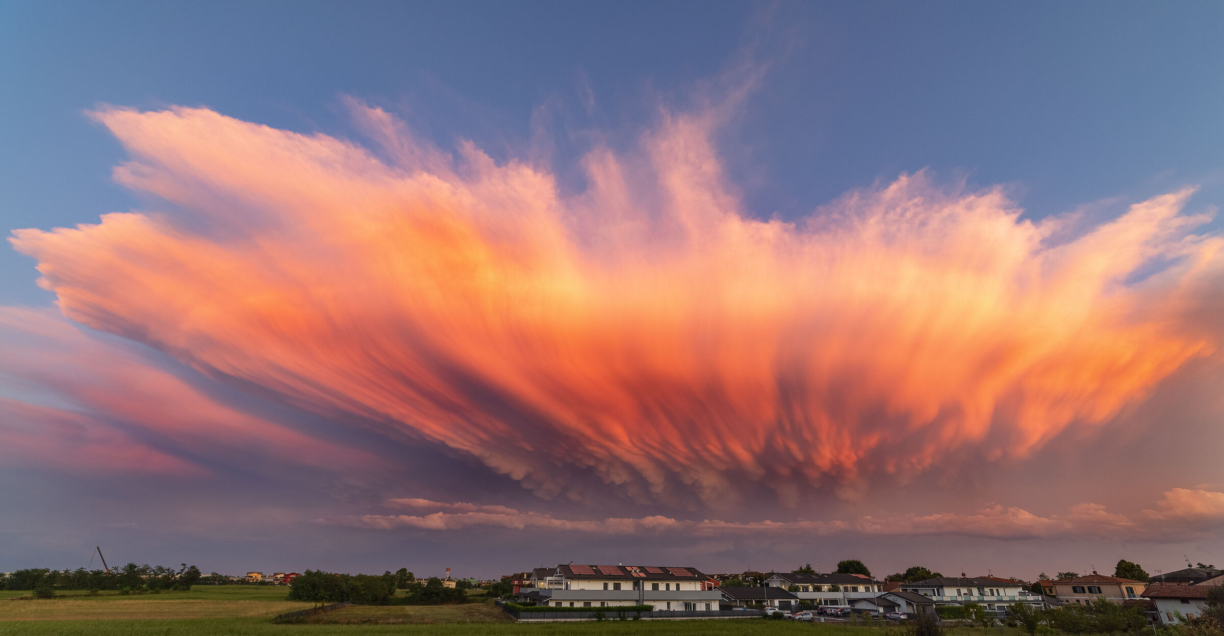 And then you face the balcony of the house and.... Tac!!!