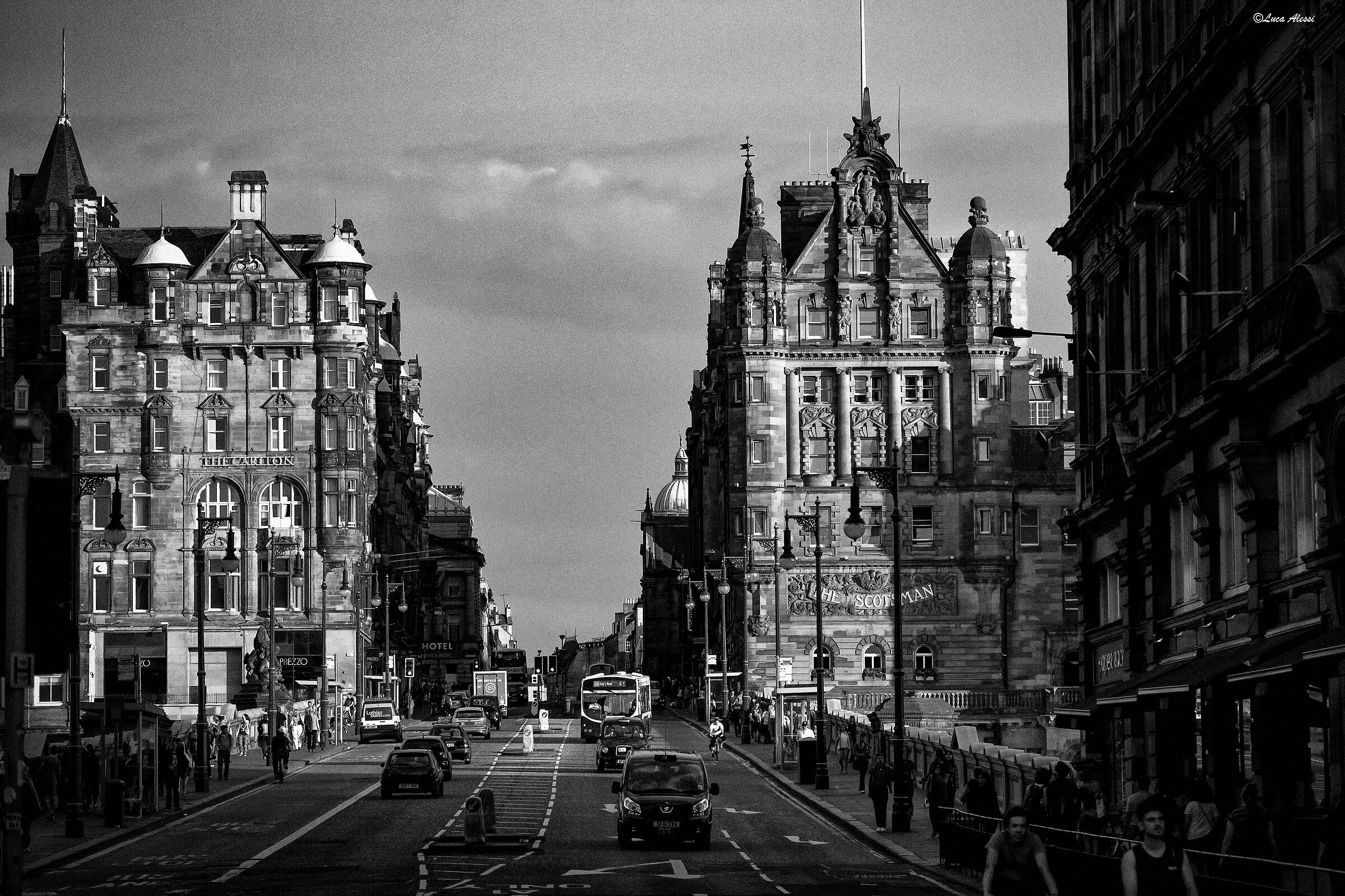 Glimpse of Edinburgh