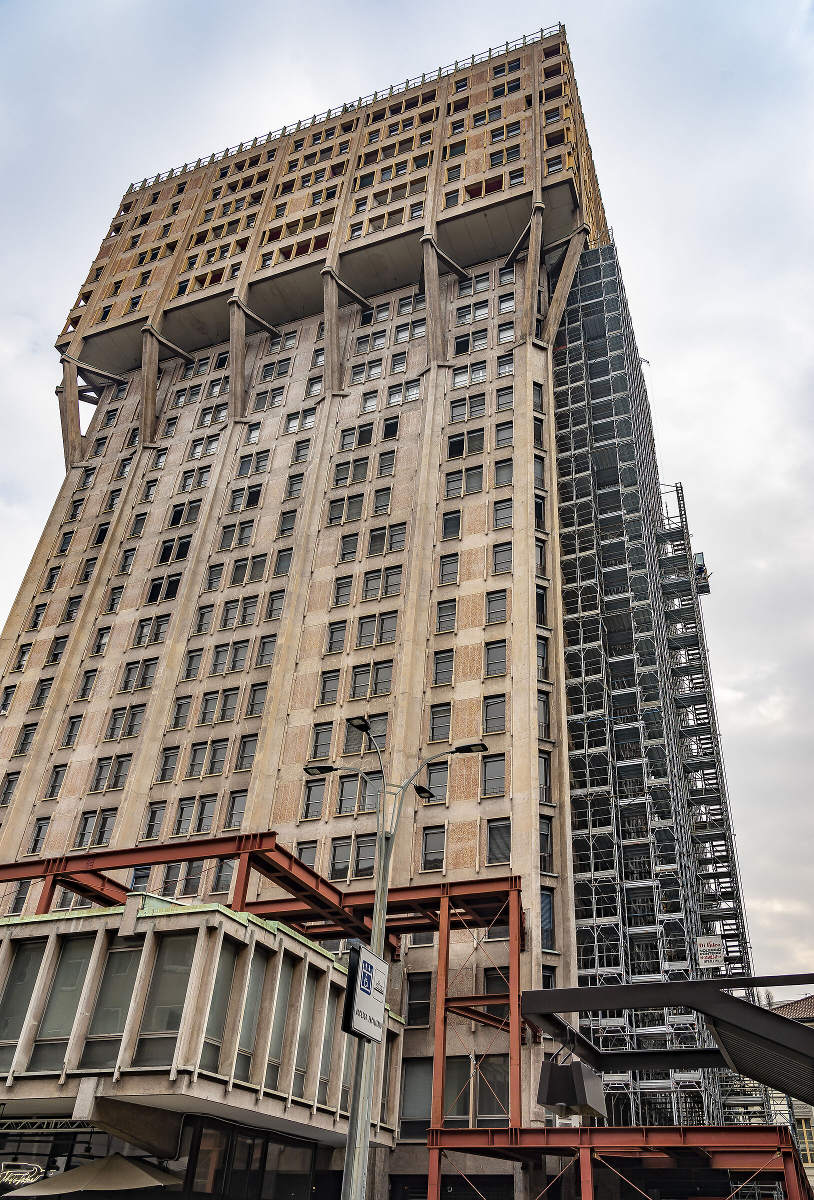 Restoration of the Velasca Tower - Friday 18/12/2020 11:22