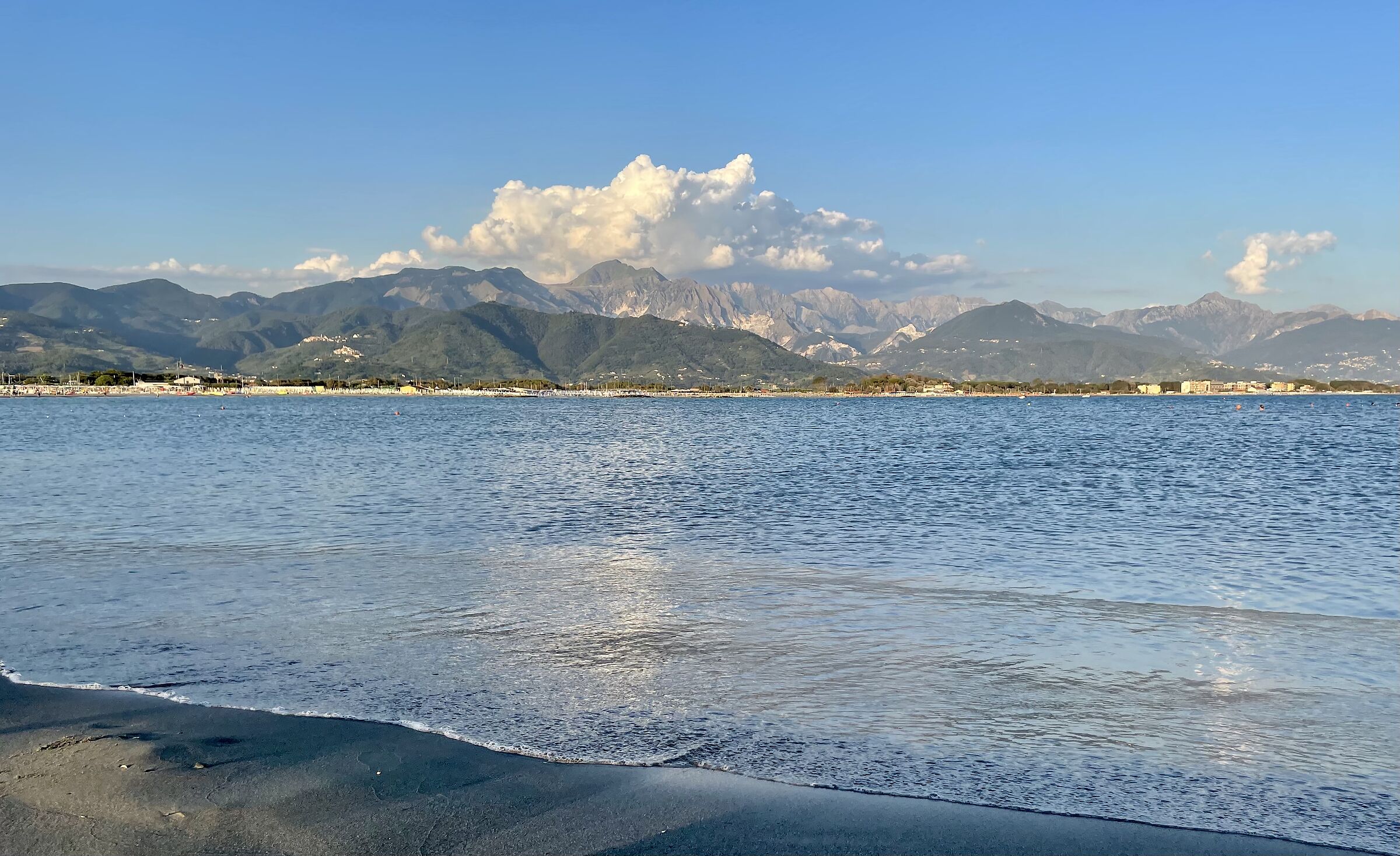 The quarries of Carrara seen from the sea.