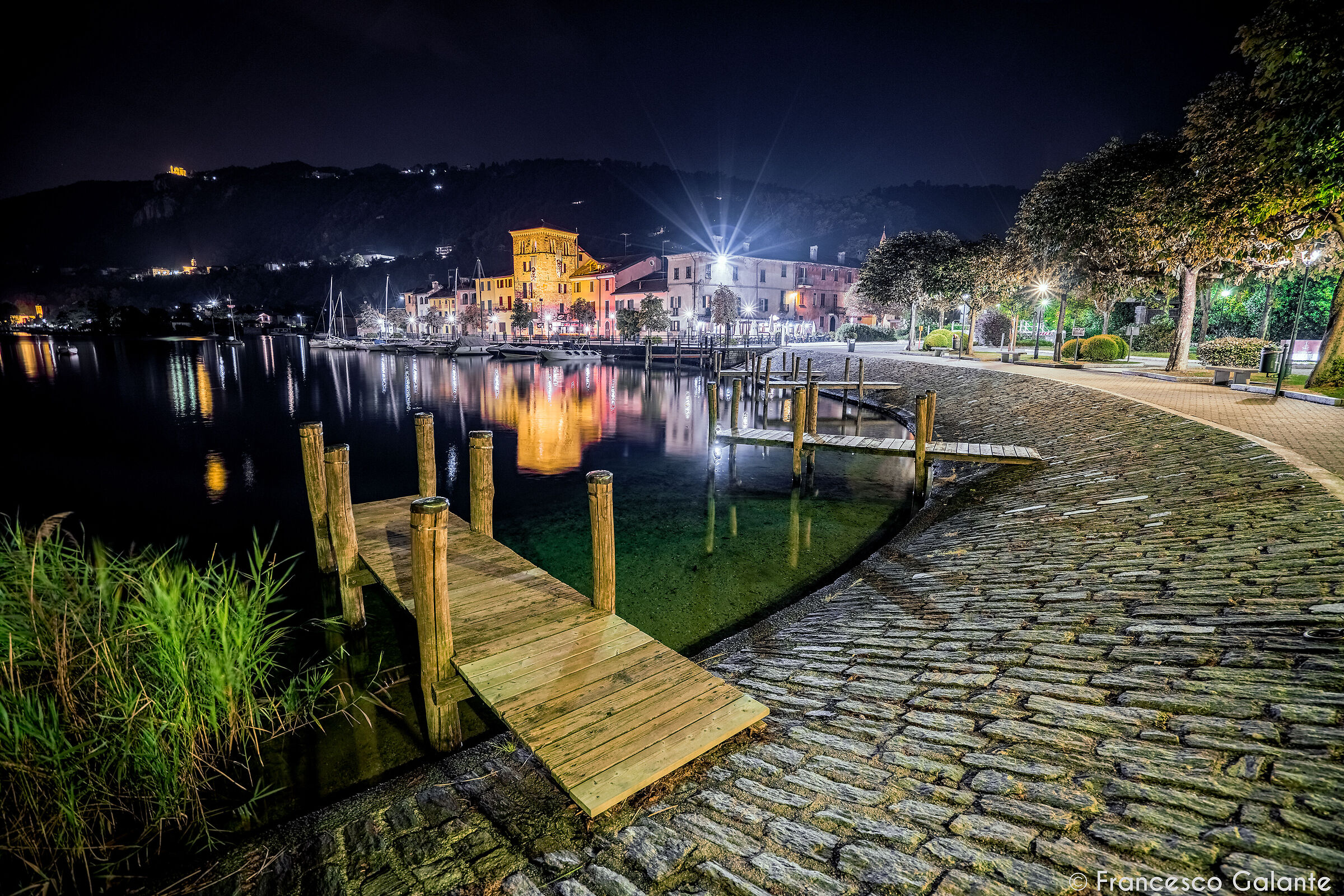 Lakefront of Pella - Lake Orta