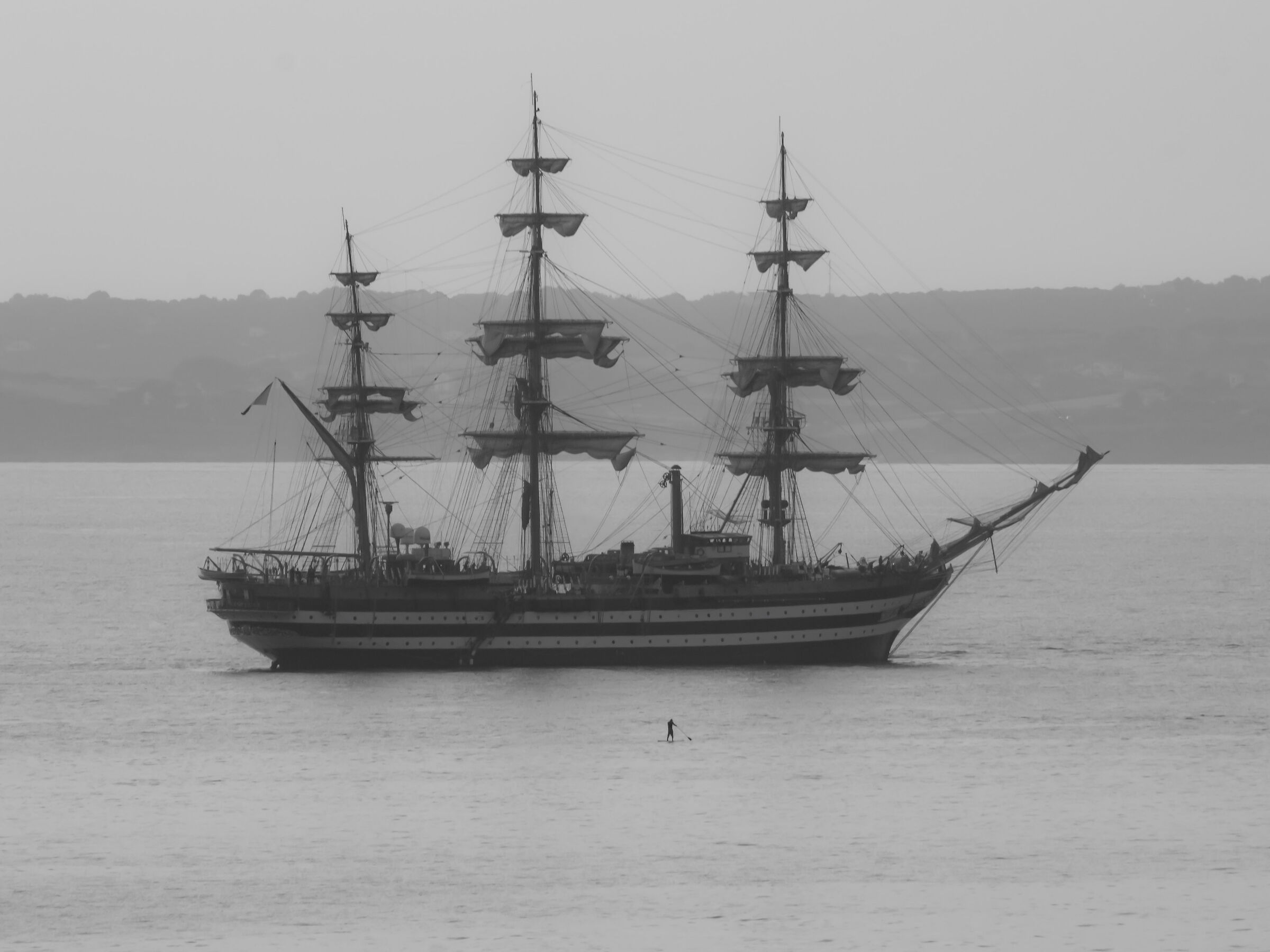 Tentativi in B&W con l'Amerigo Vespucci