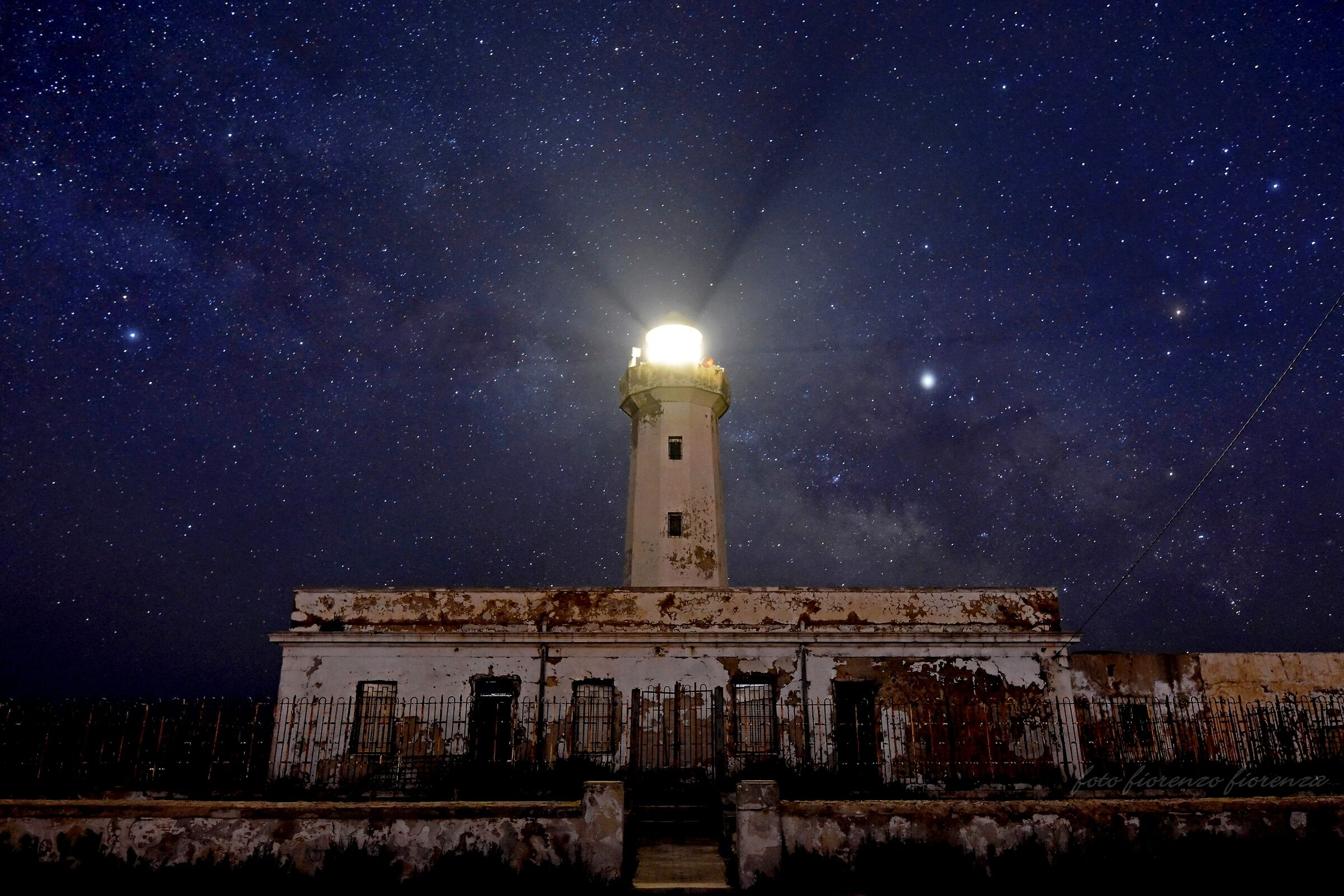 rays between the stars