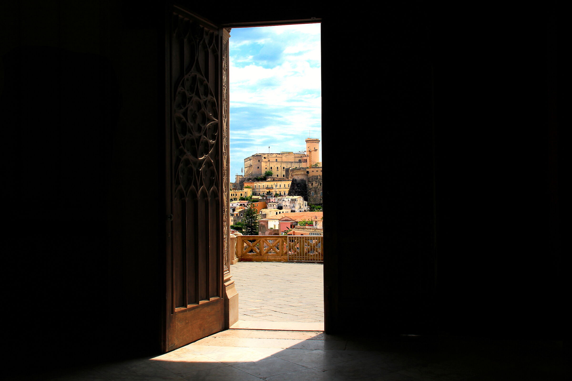 Courage, outside there is a world to discover waiting for yo...