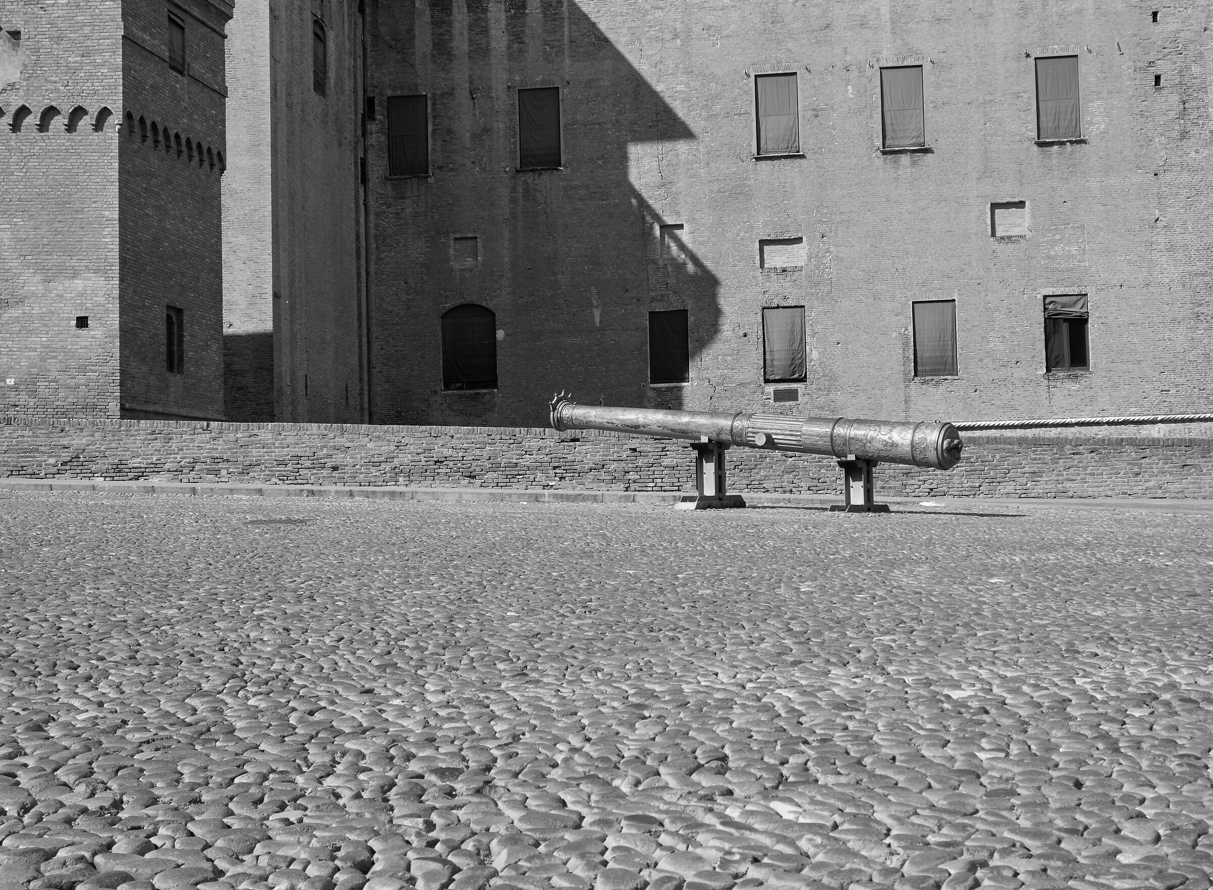 Ferrara - at Castello Estense #3