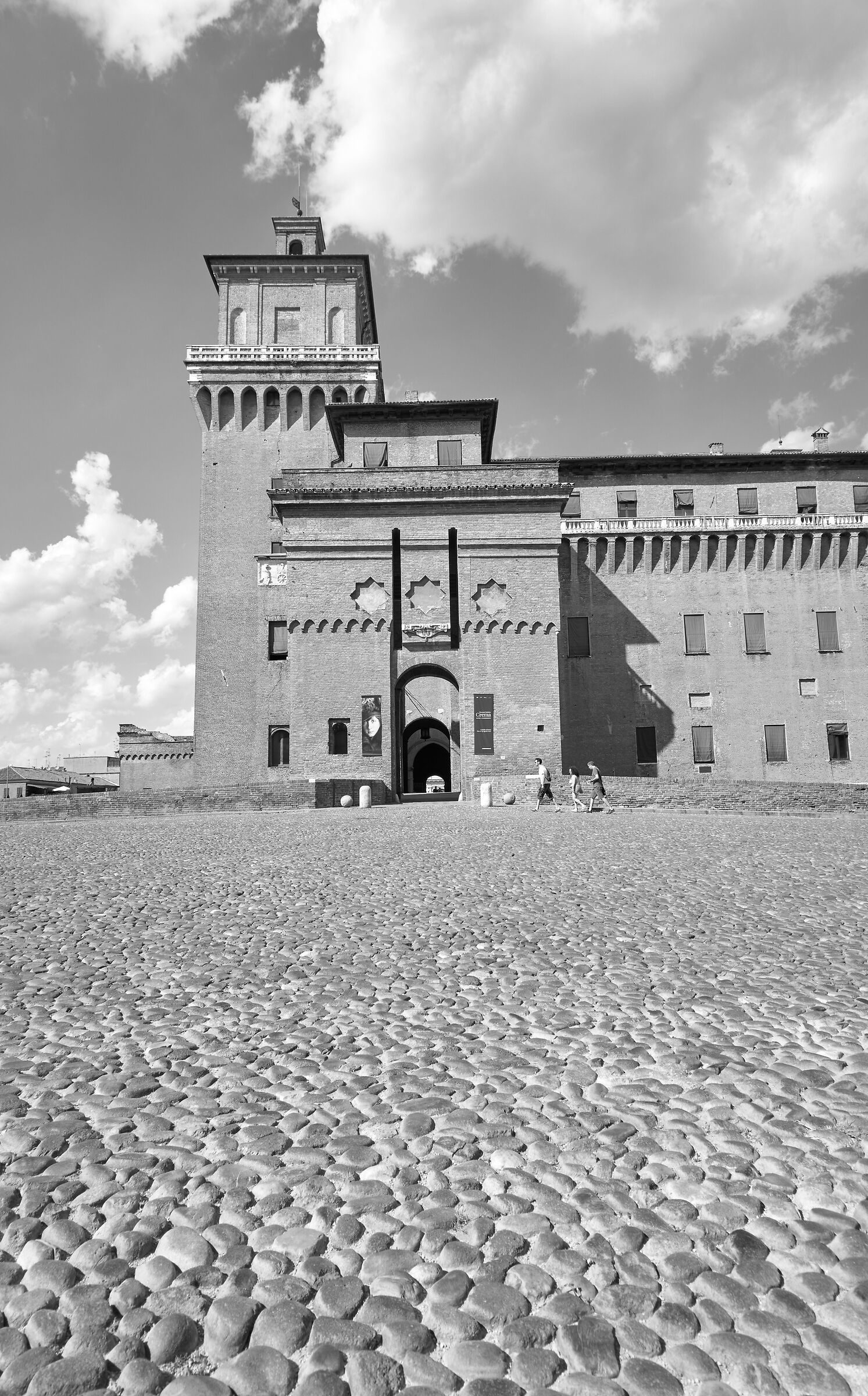 Ferrara - at Castello Estense #4