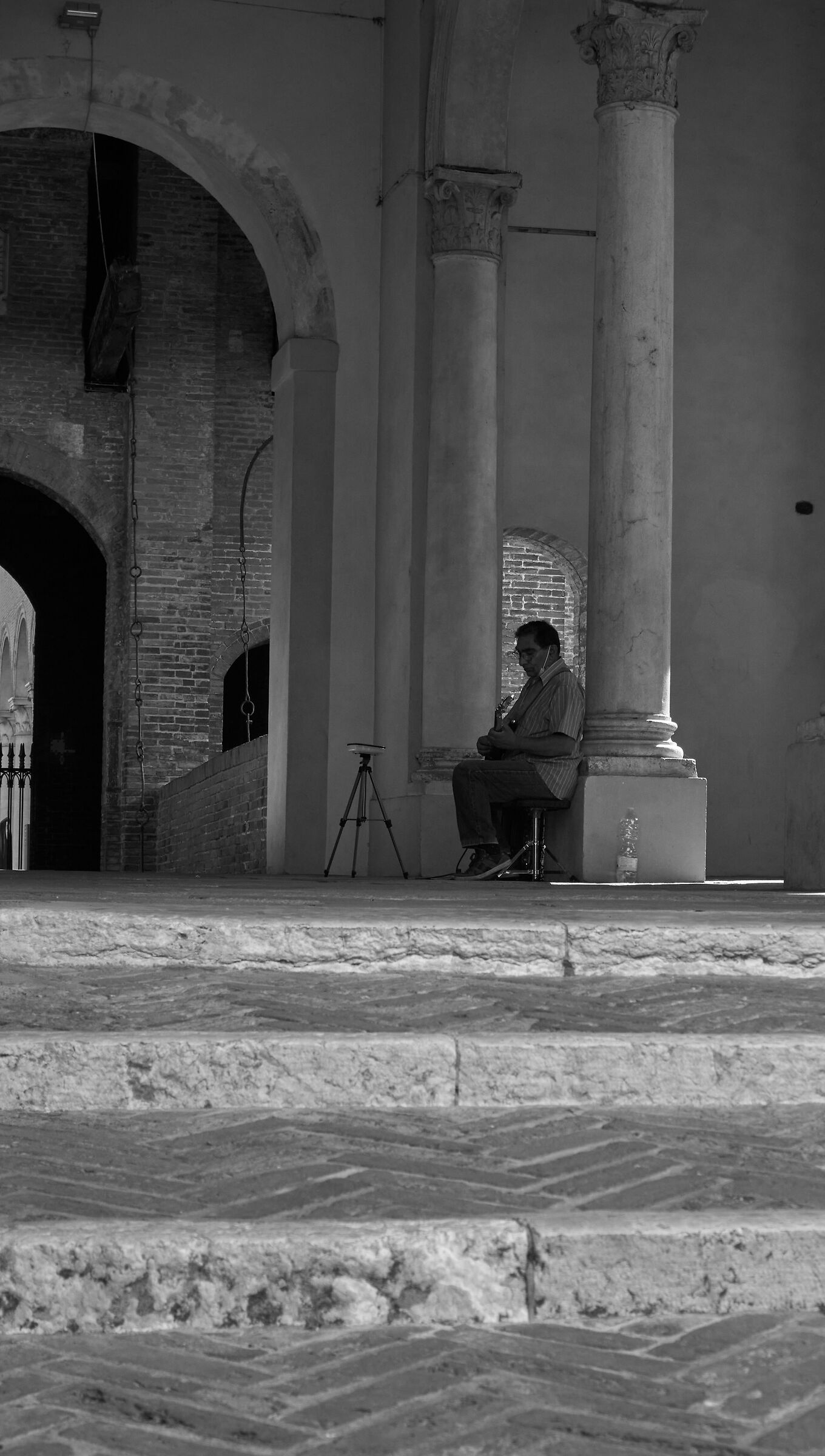 Ferrara - at Castello Estense #8