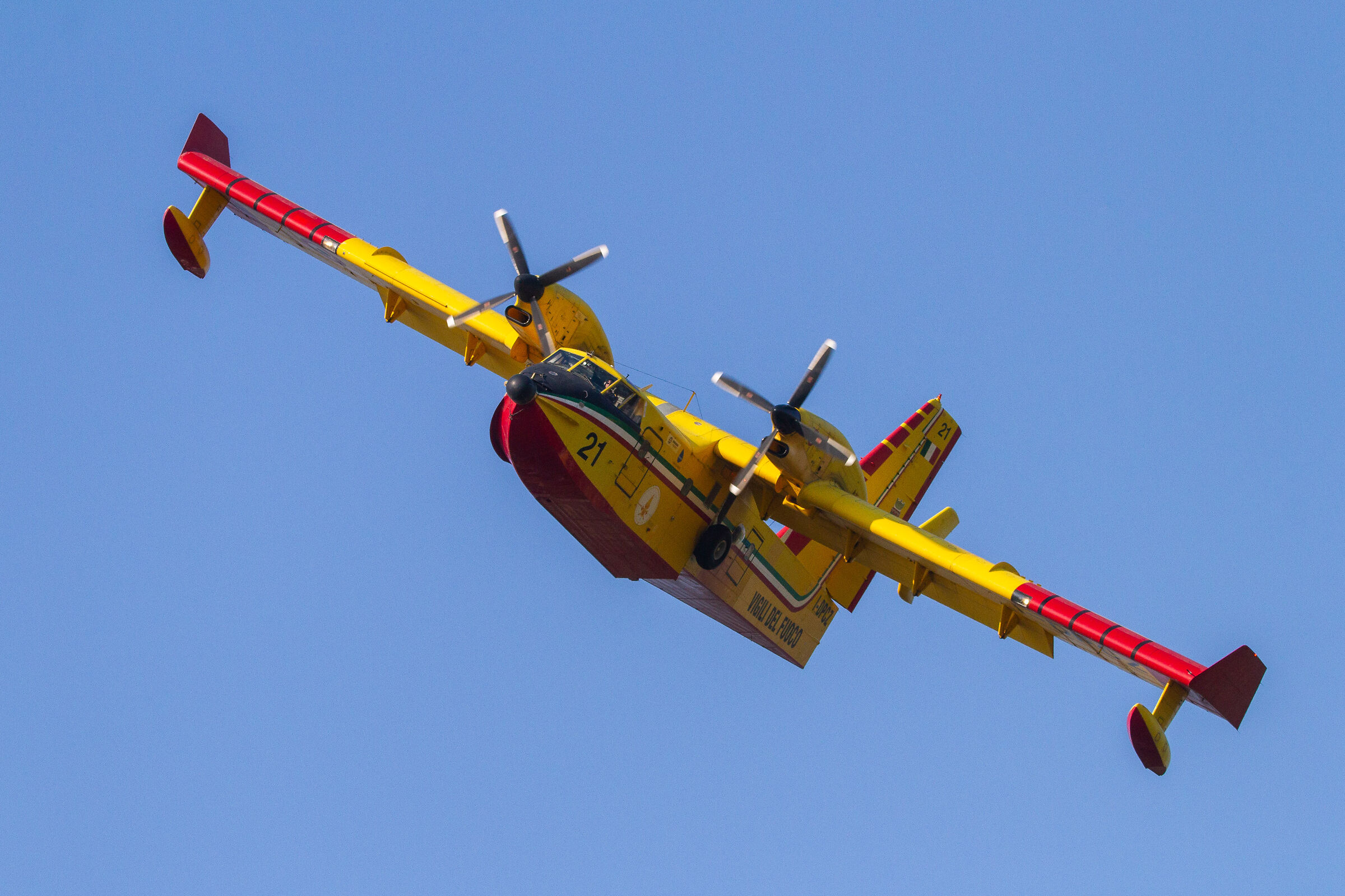 Canadair CL-215