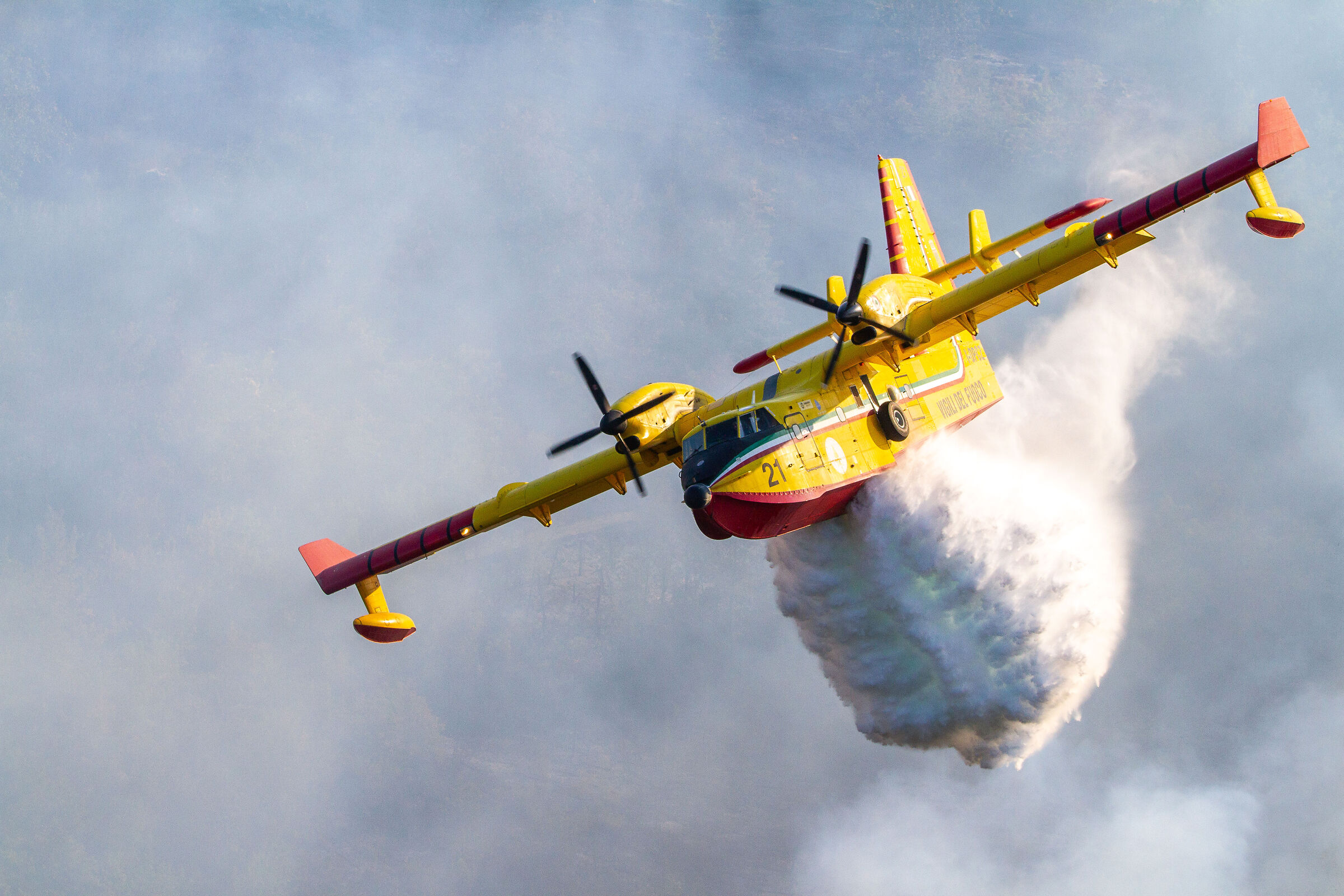 Canadair cl-215