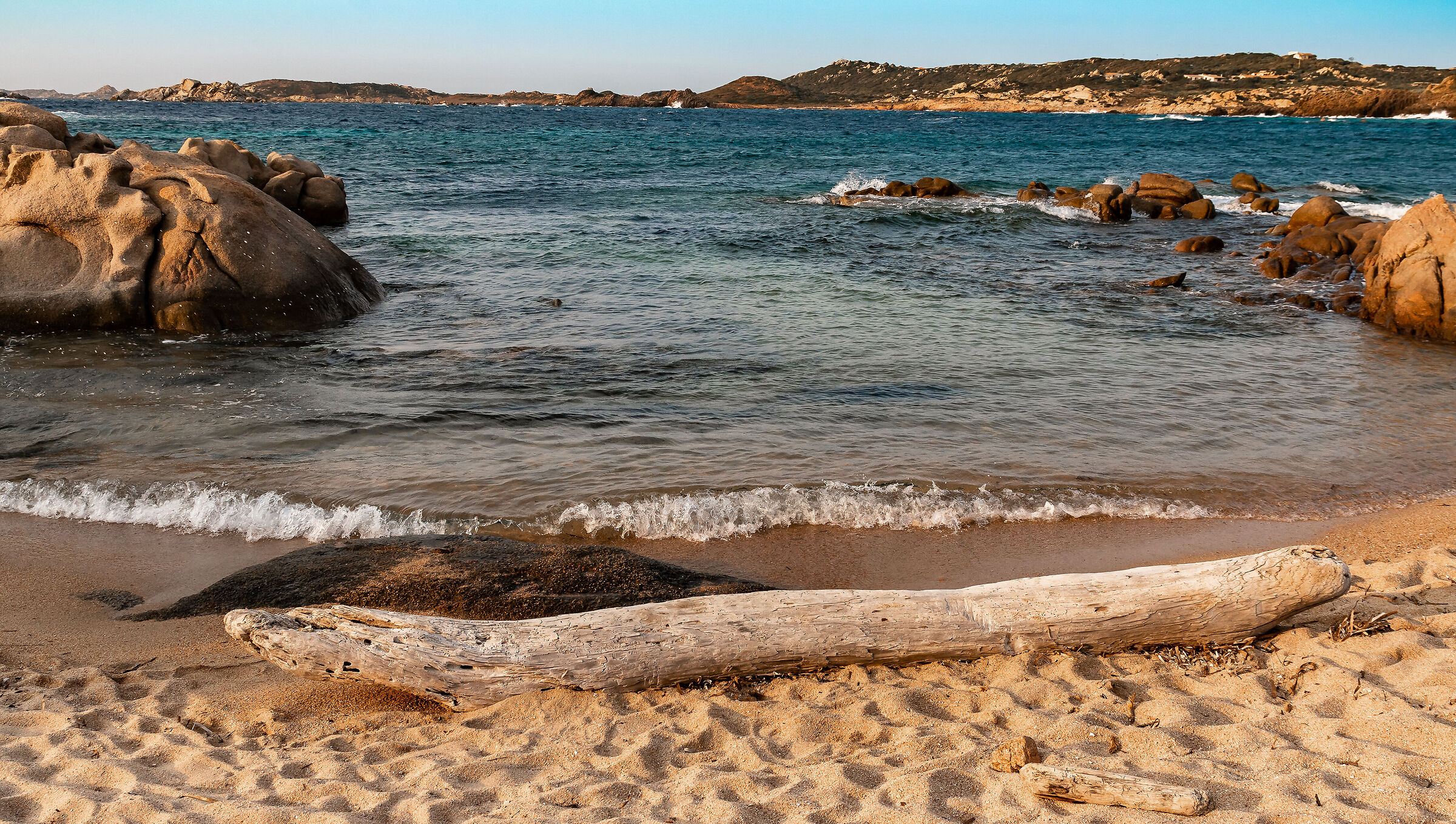 Panchine naturali sul mare