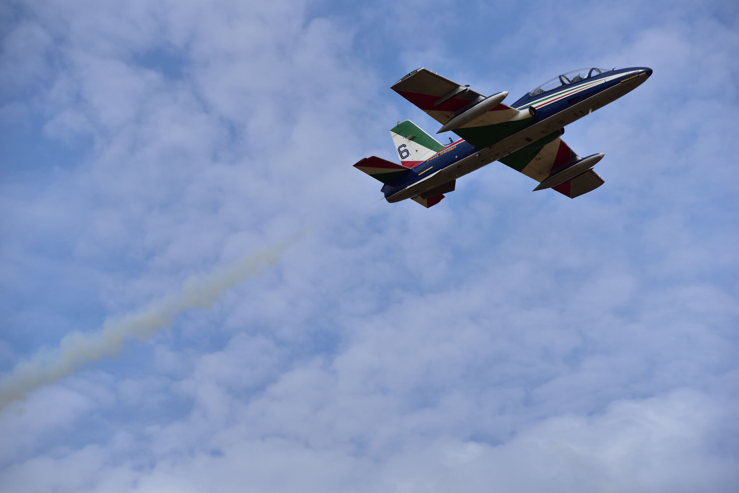 tricolor arrows on Alghero 1