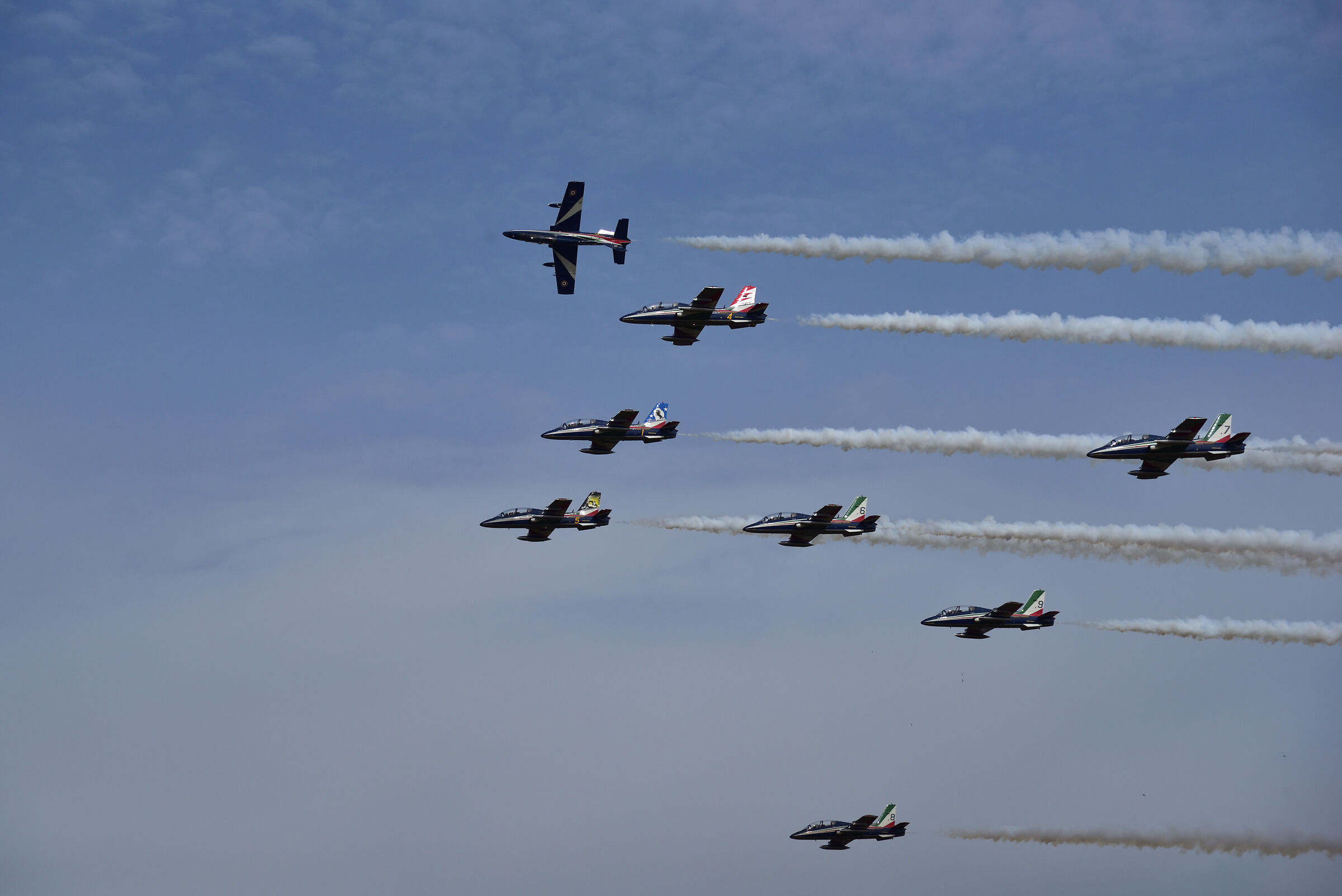 tricolor arrows on Alghero 3