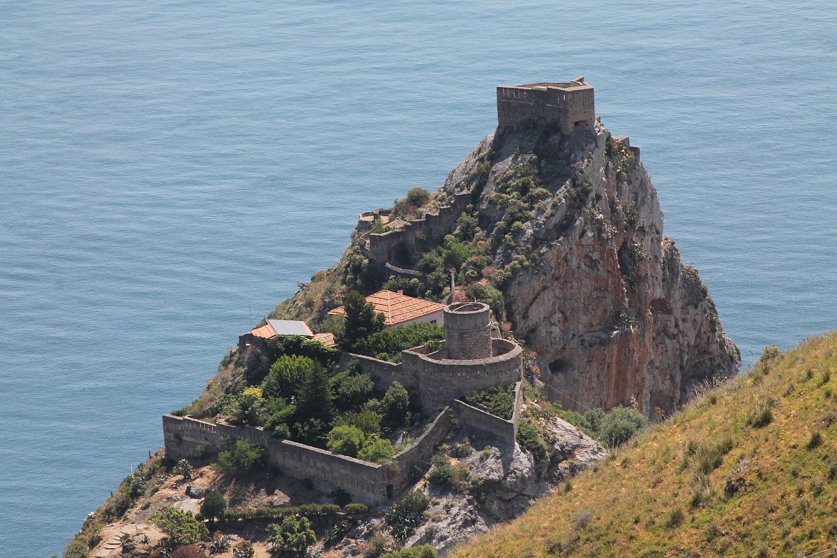 Castle of S. Siculo