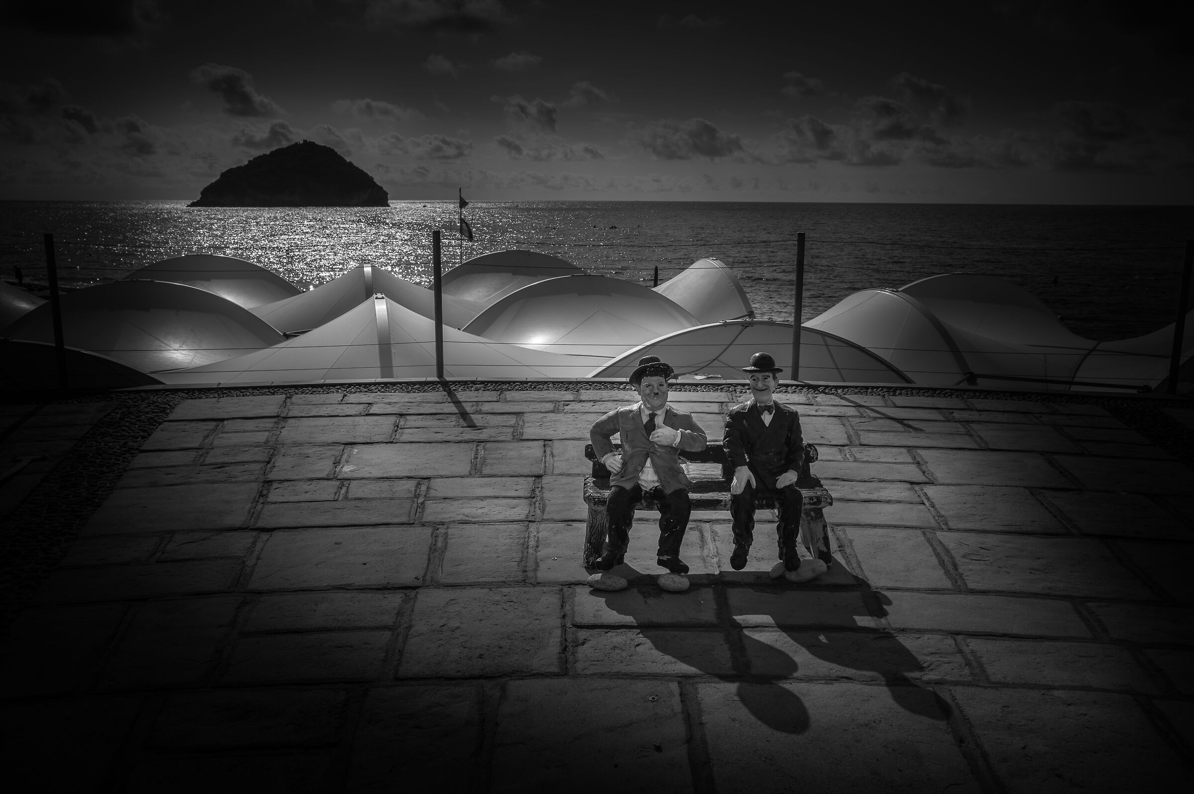 Con un mesto sorriso, siam tornati...