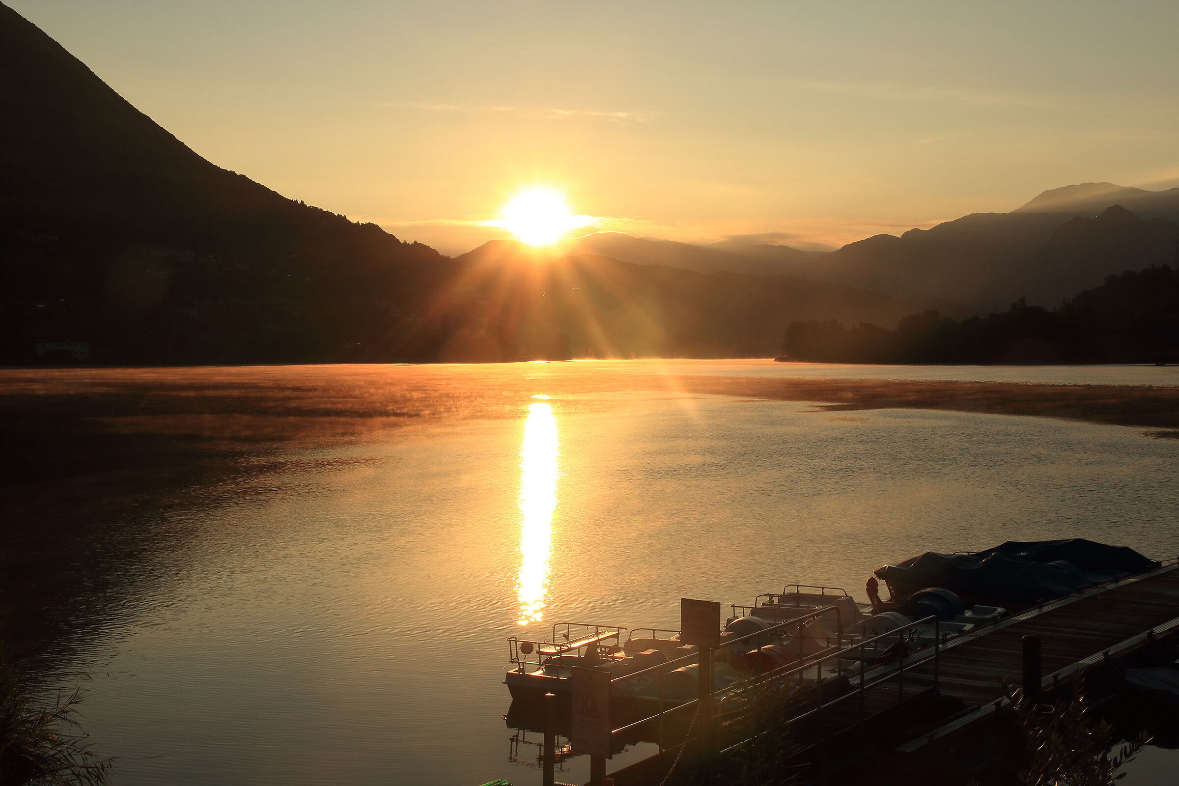 porticciolo di Endine all'alba