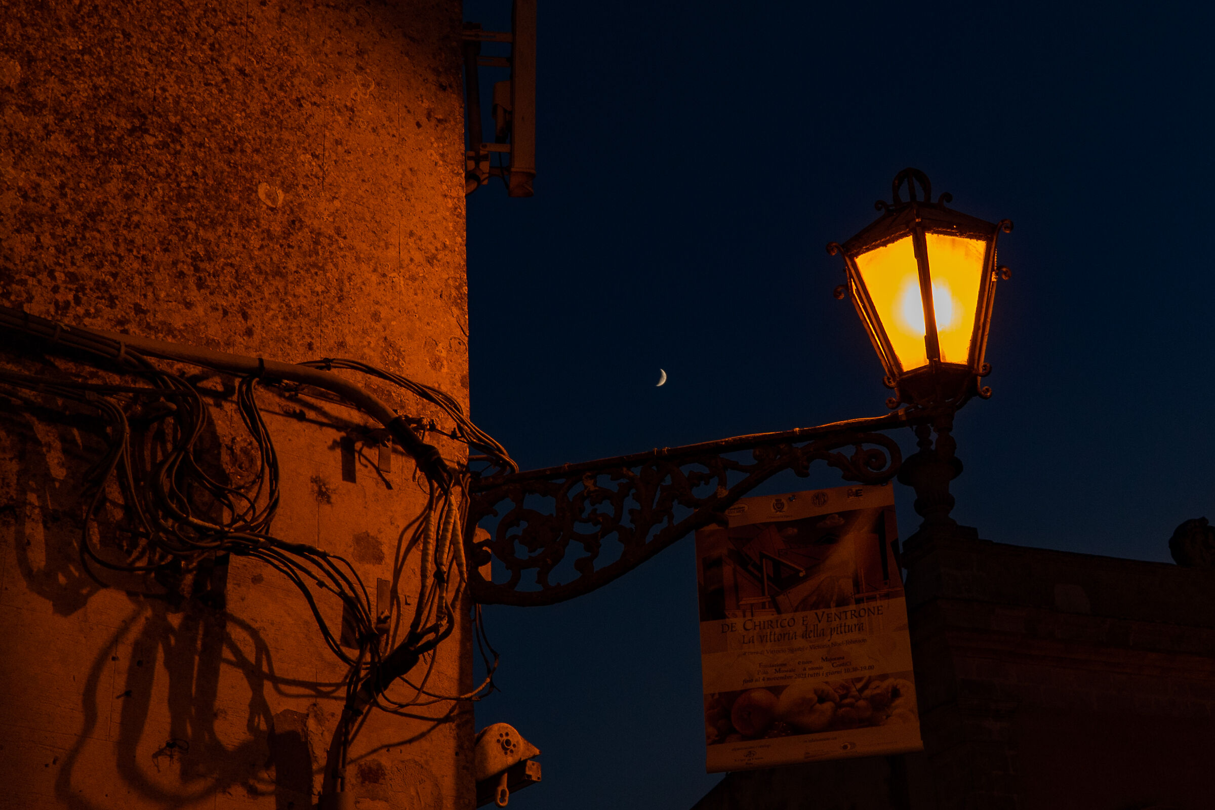 lamppost or moon