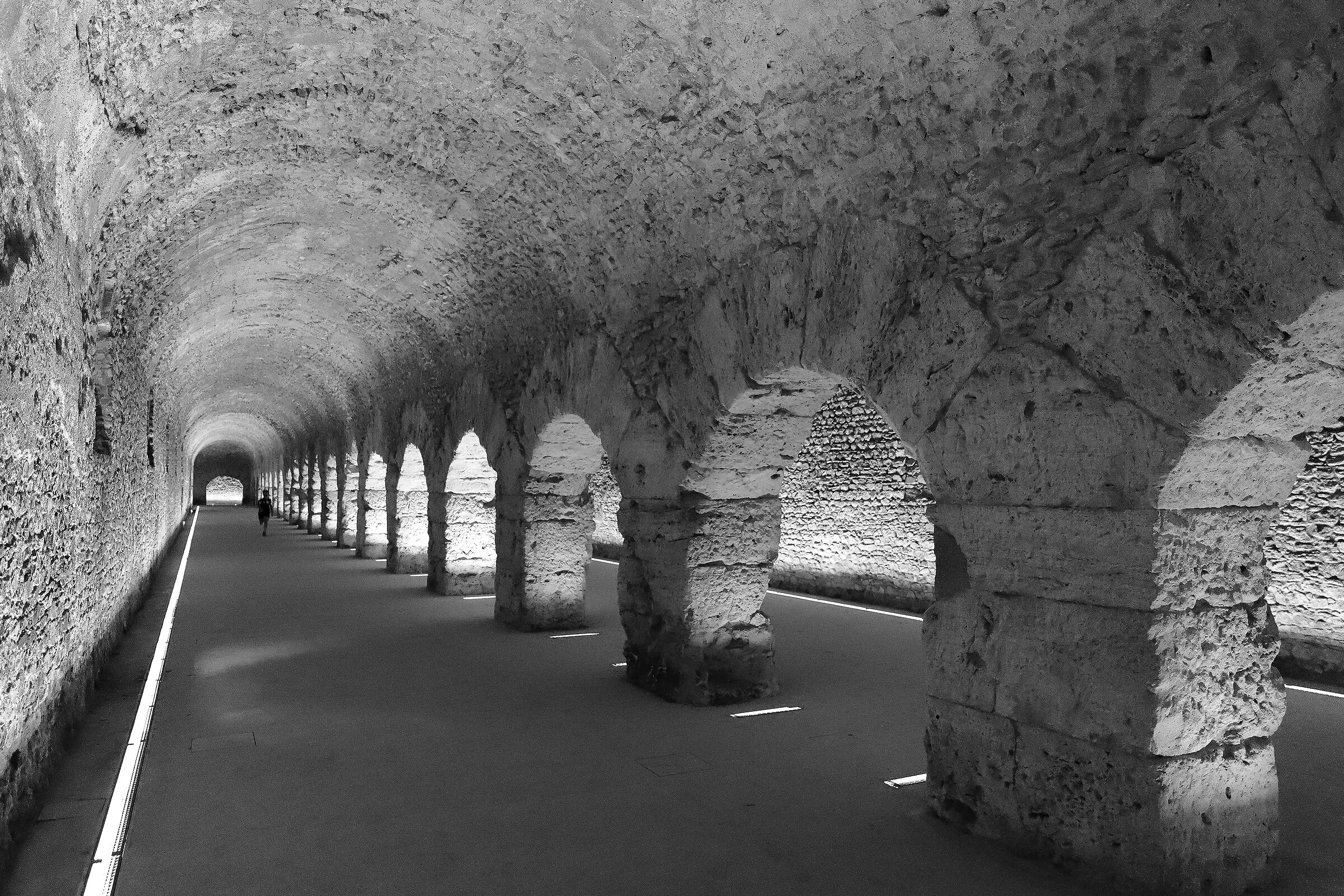 Underground race