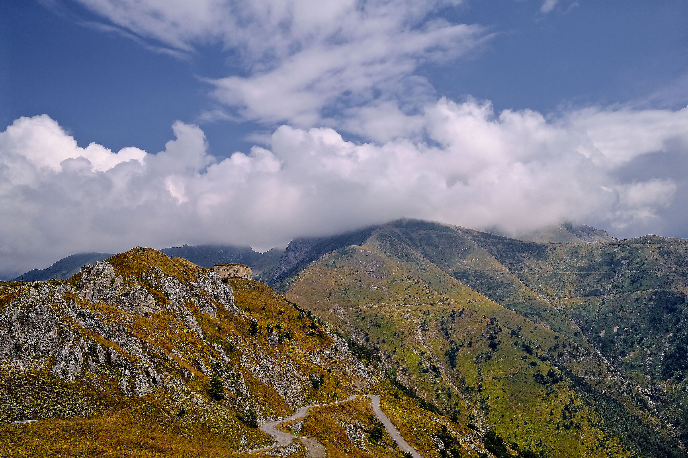colle di tenda forte centrale