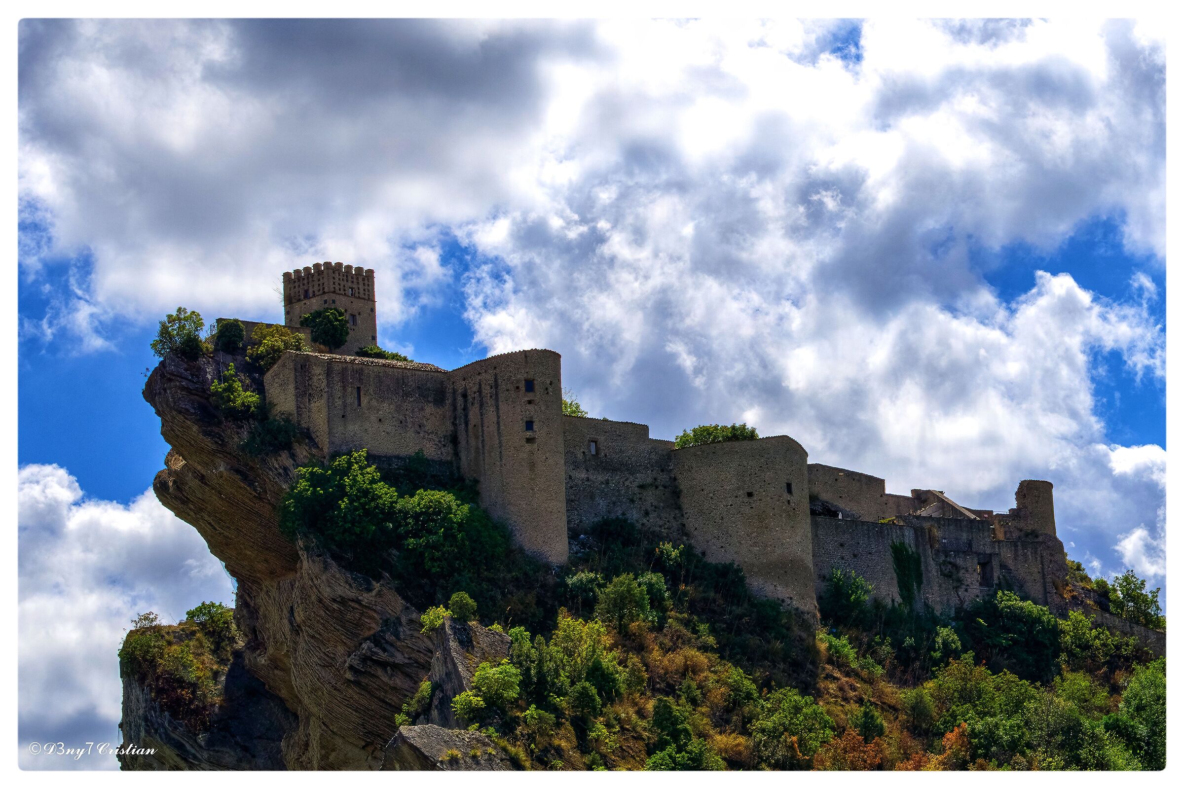 Roccascalegna castle