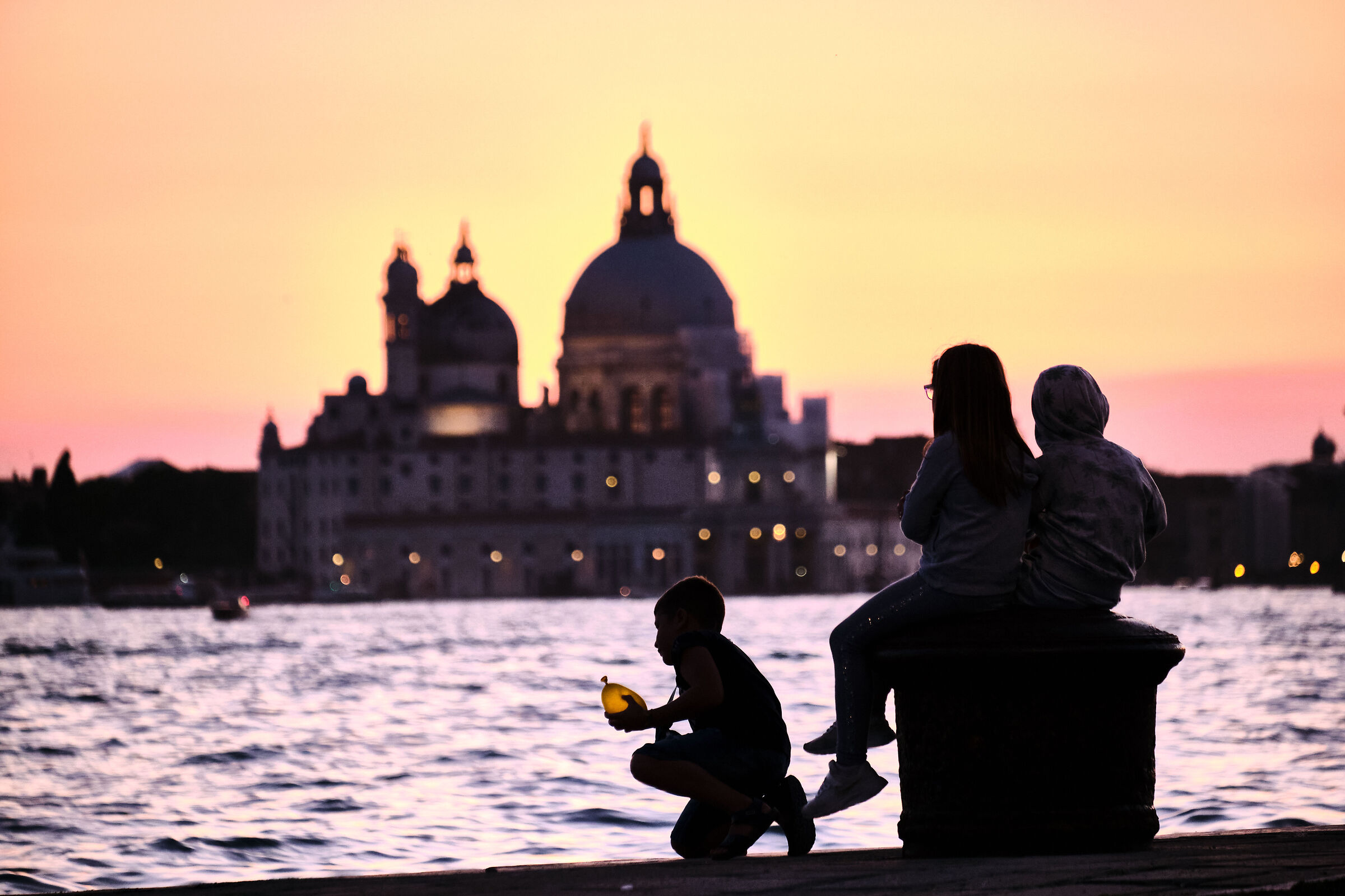 Young Romantics at Health