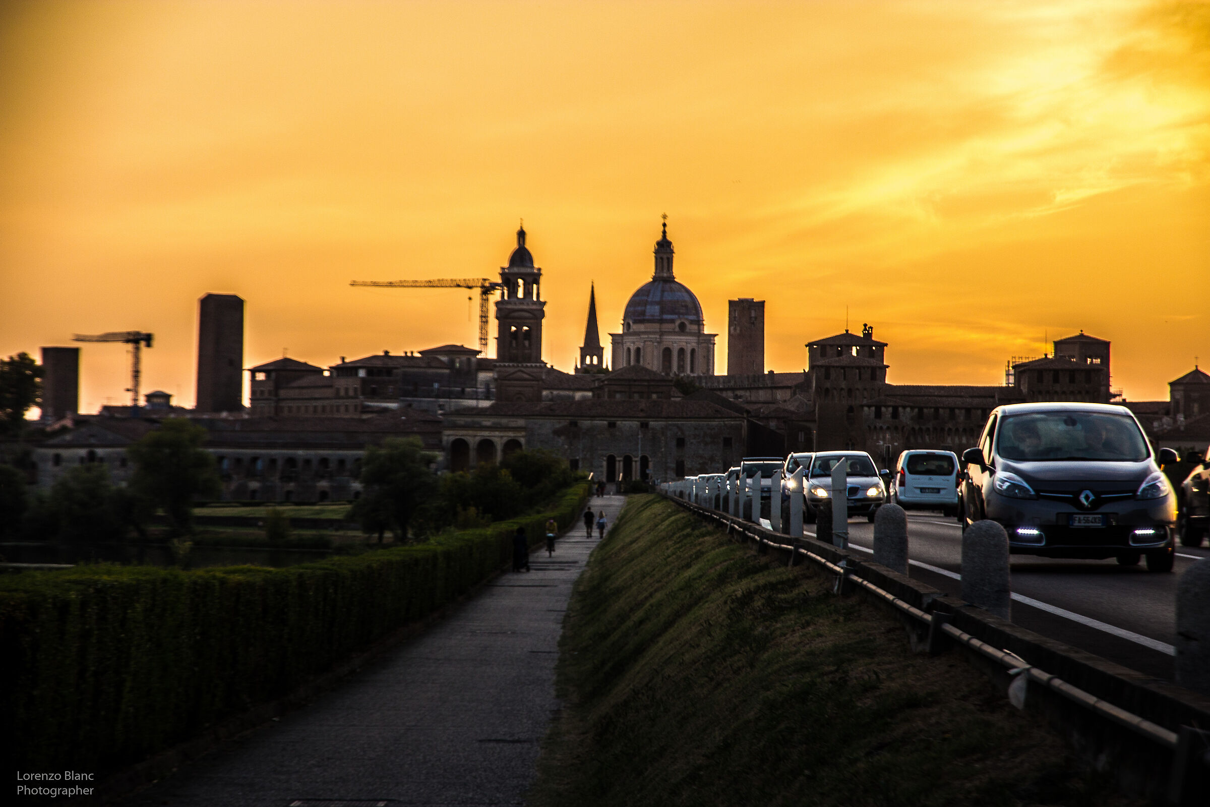 Mantova al tramonto