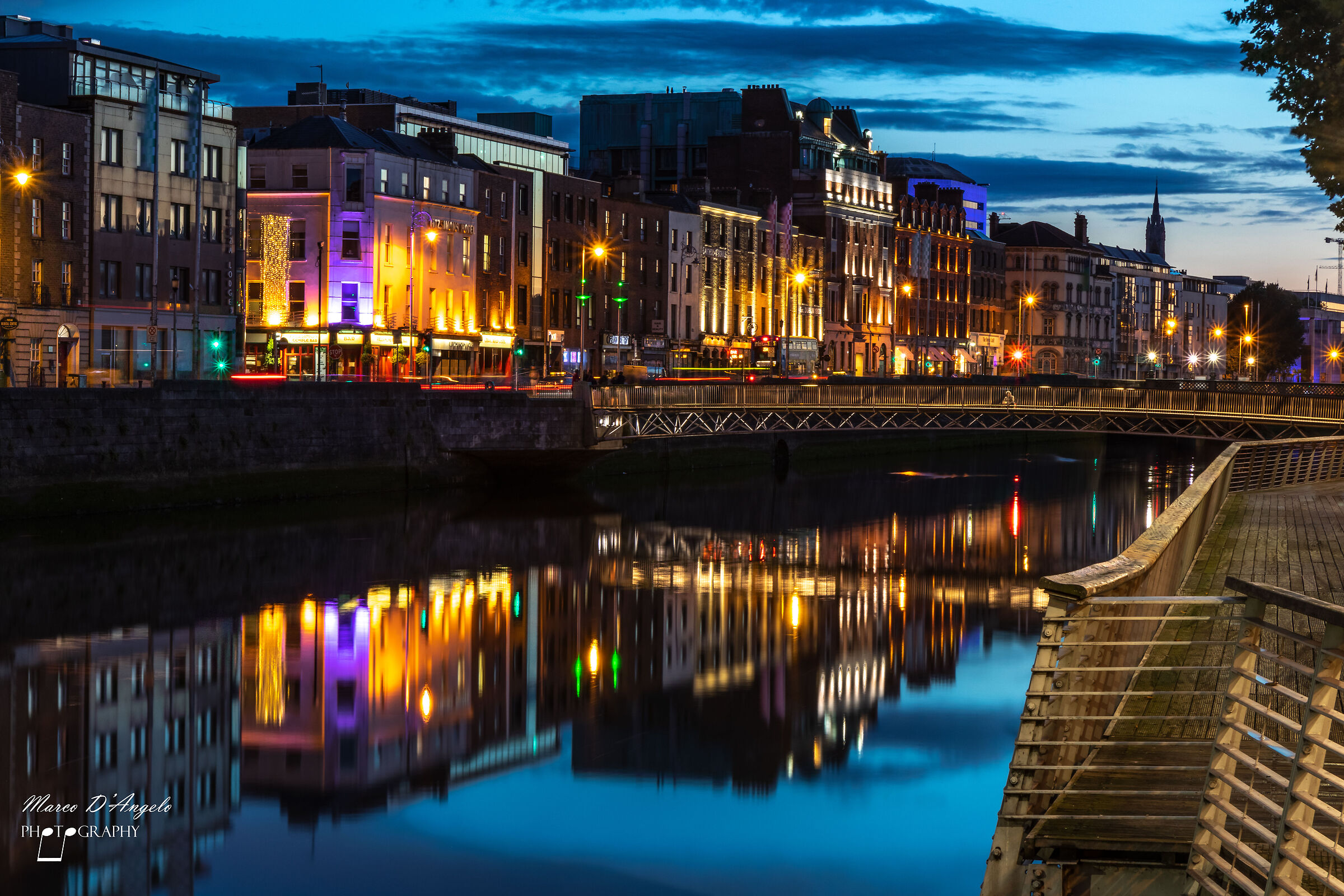 Dublin by night