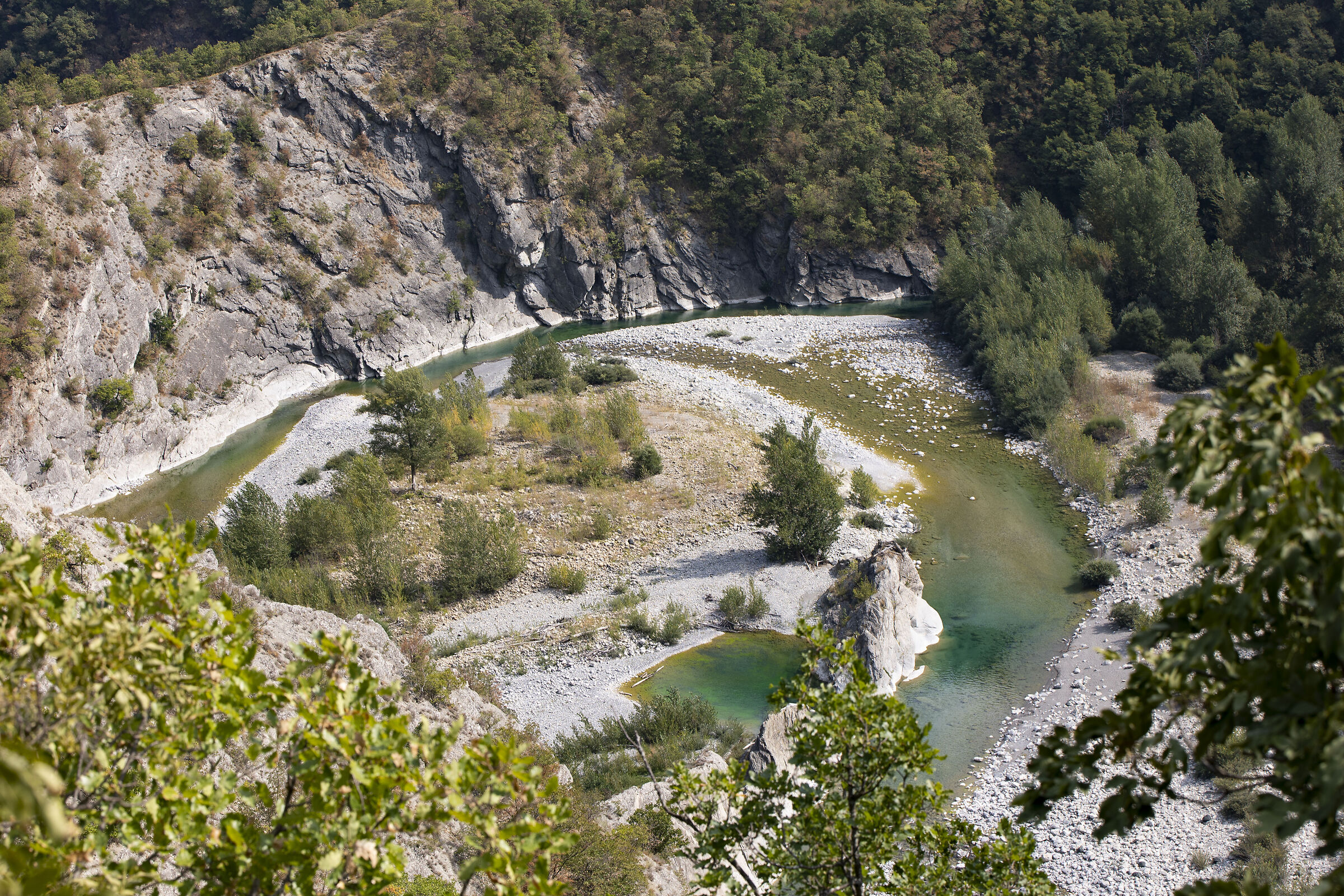 bend of the Trebbia stream - Piacenza SS45 Appennino