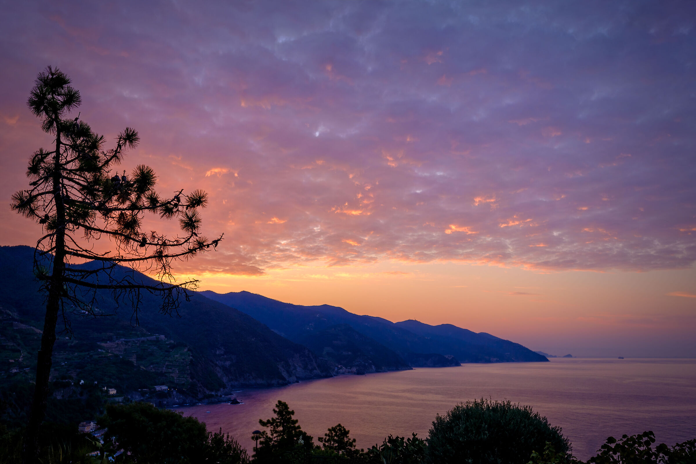 Sunrise over the Cinqueterre