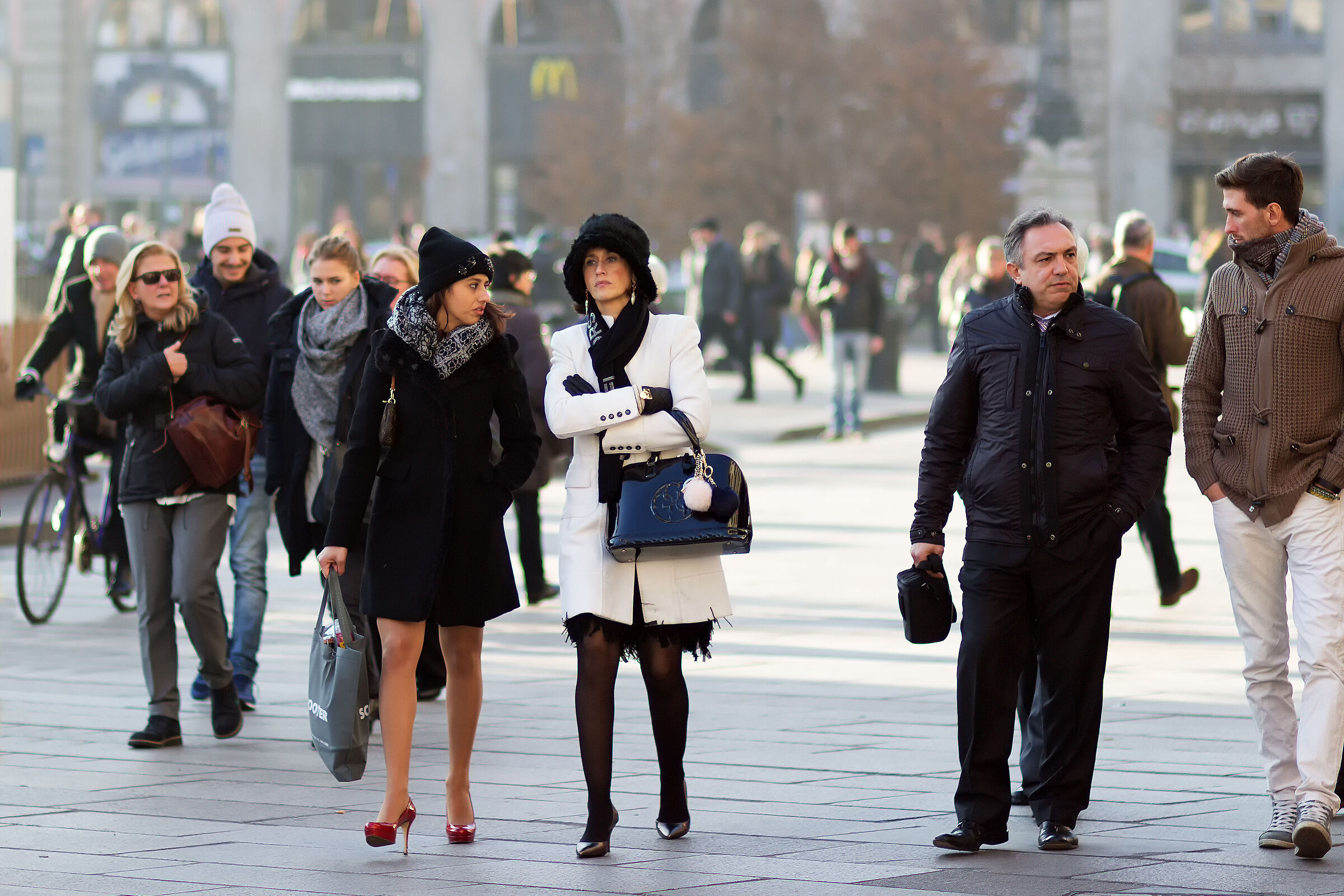 Wealth and ordinary people, Milan le un gran Milan