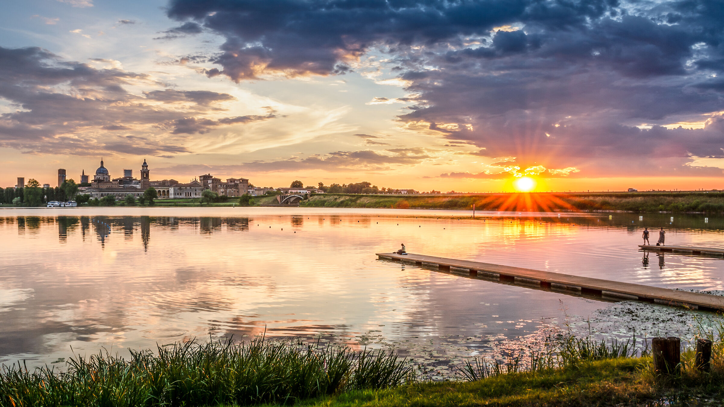 Mantova al tramonto