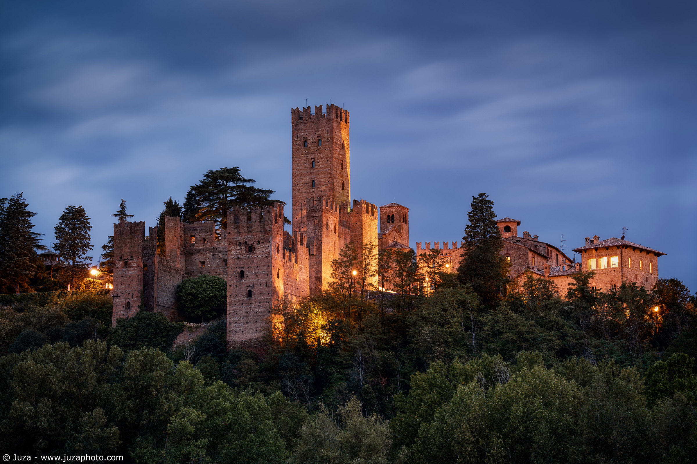 Castell'Arquato, prima dell'alba