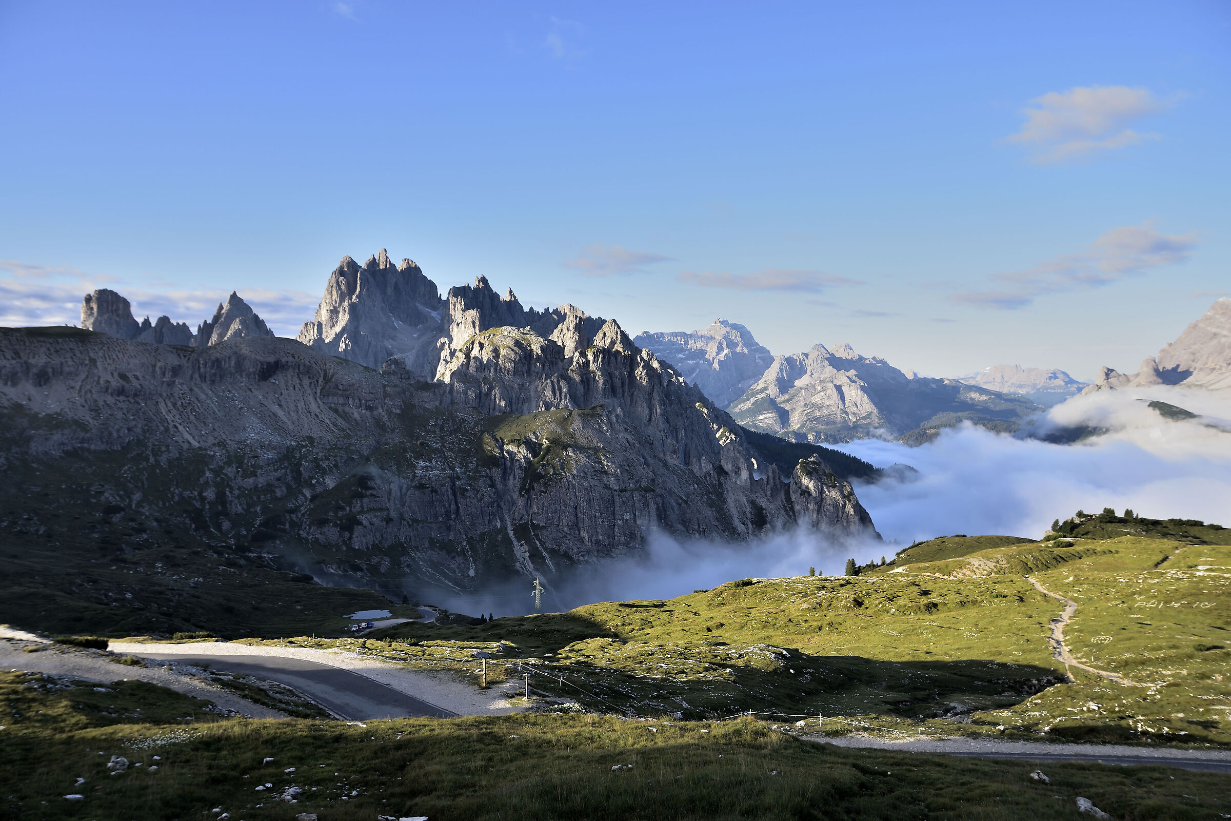 Sopra il banco di nebbia