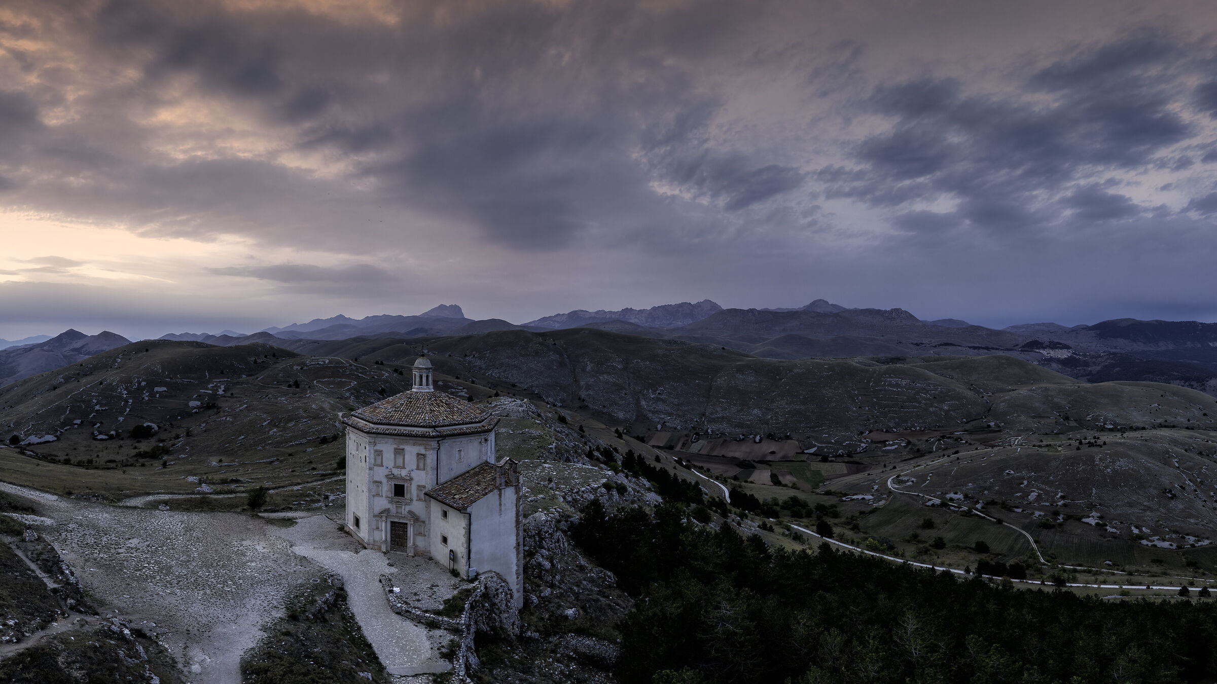 Santa Maria della Pietà - Calascio