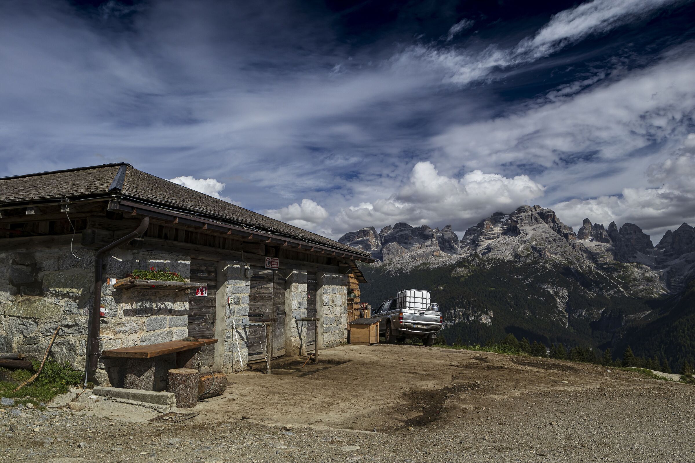Val Rendena, le Sue malghe.