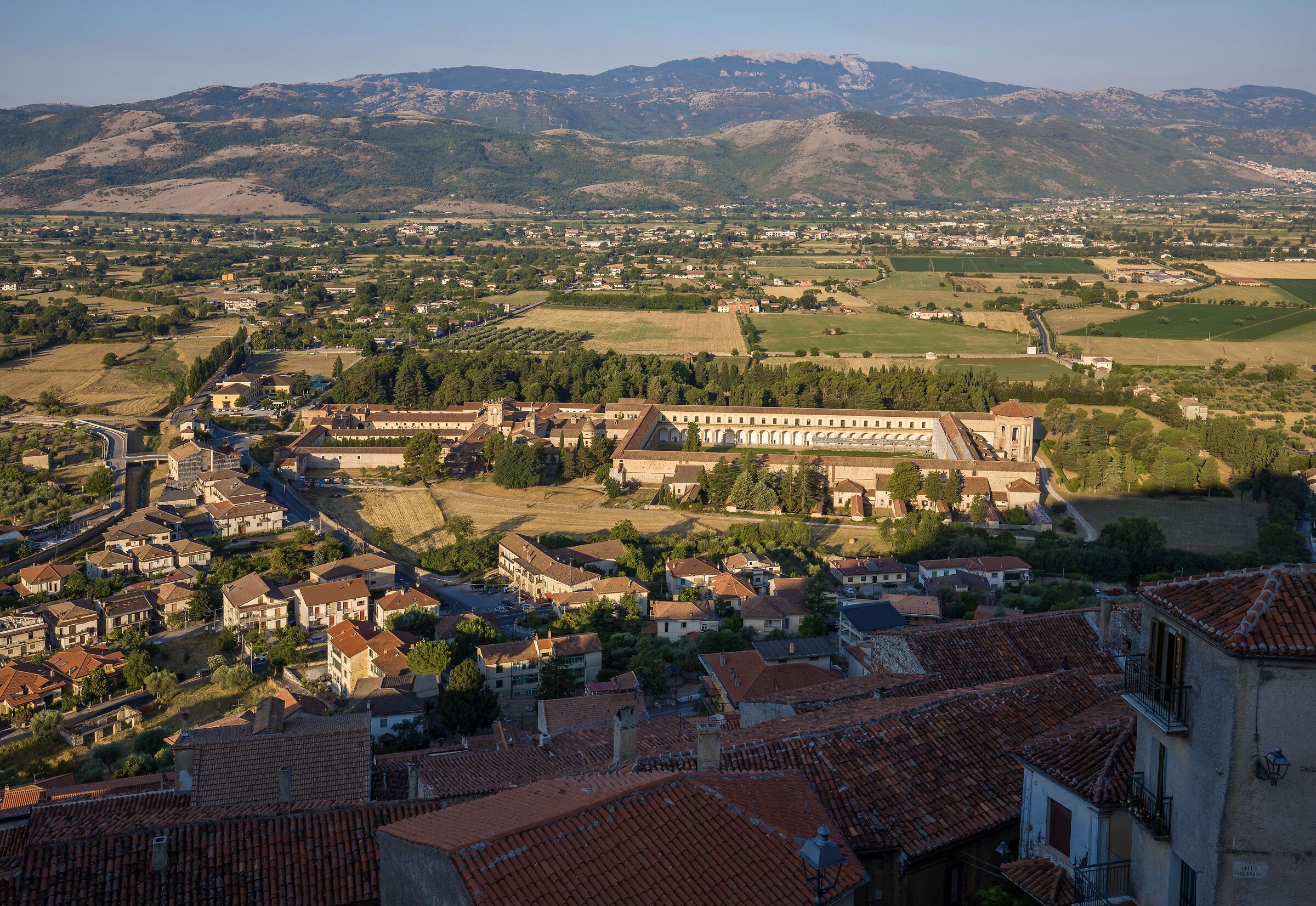 Giù, verso la Certosa di San Lorenzo