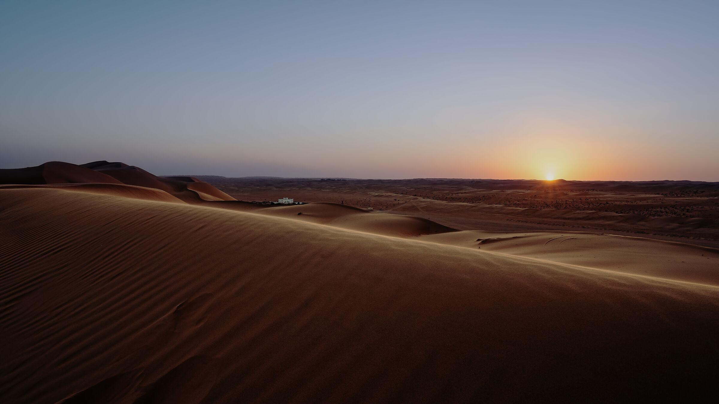 Tramonto nel deserto dell'Oman