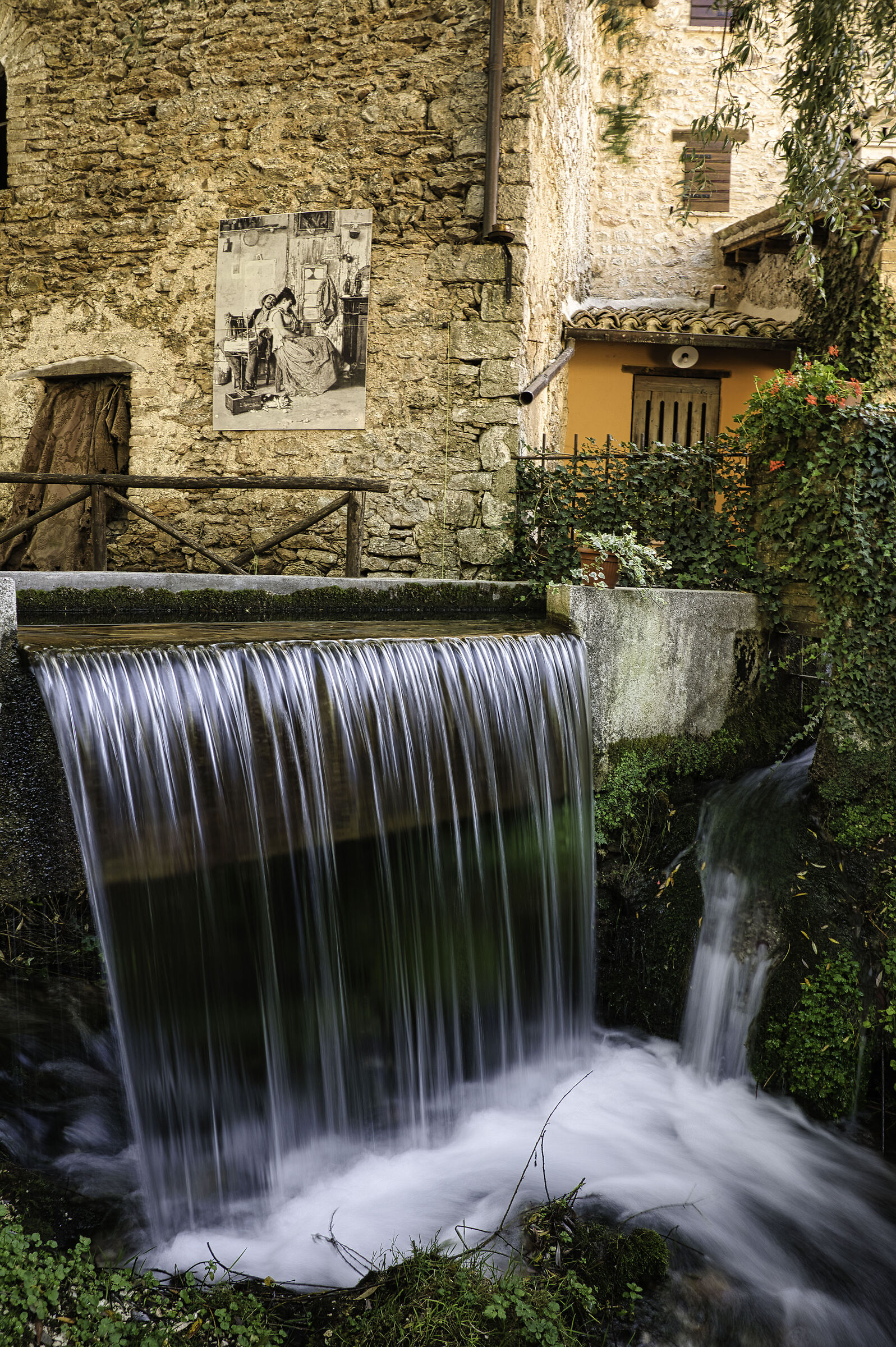 Rasiglia - Piccola cascatella