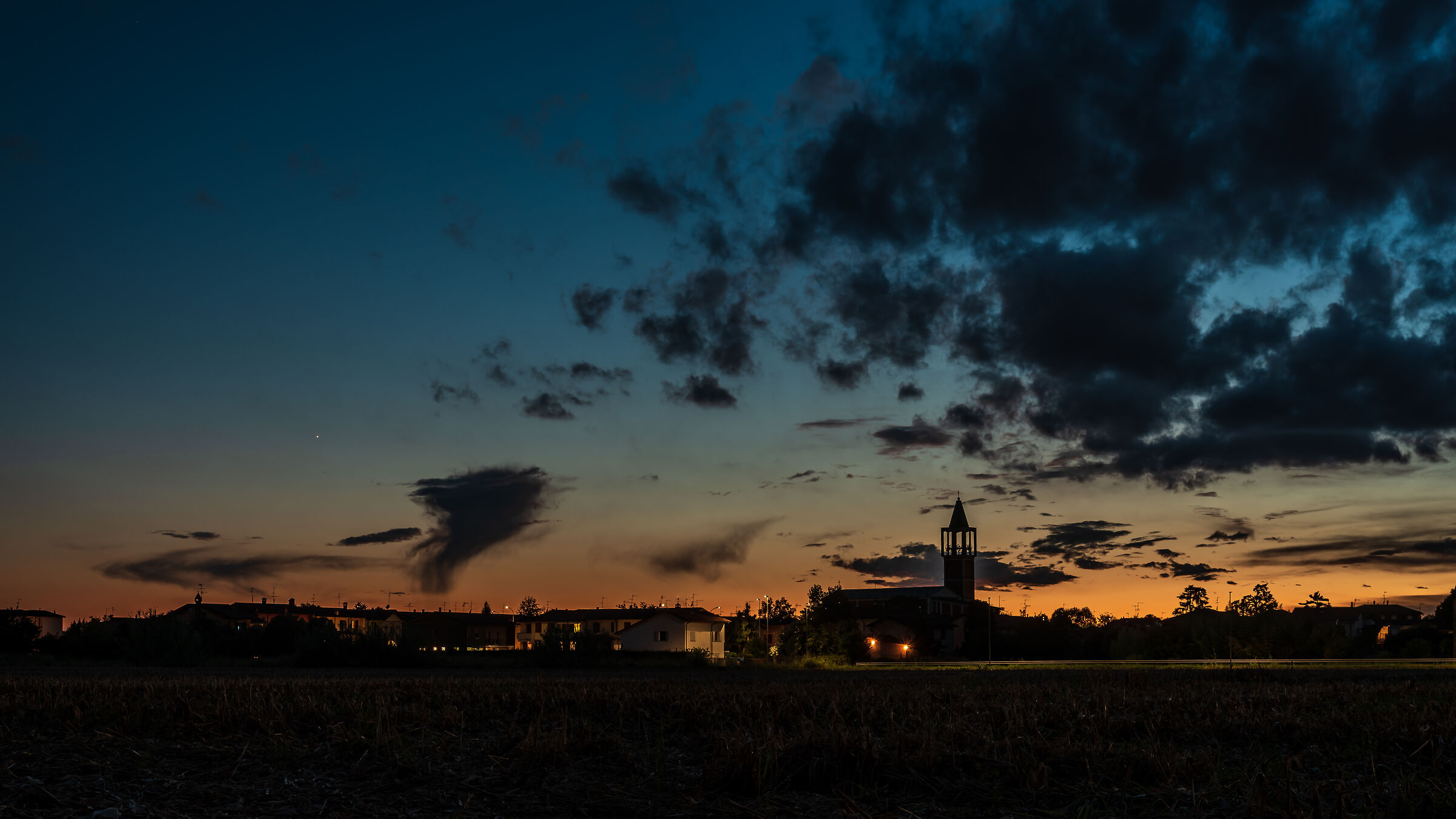 Ultime nuvole su Castelnuovo