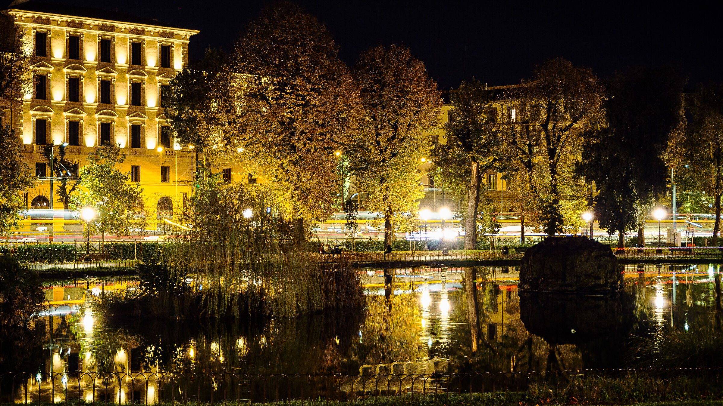October night at the fortress from below