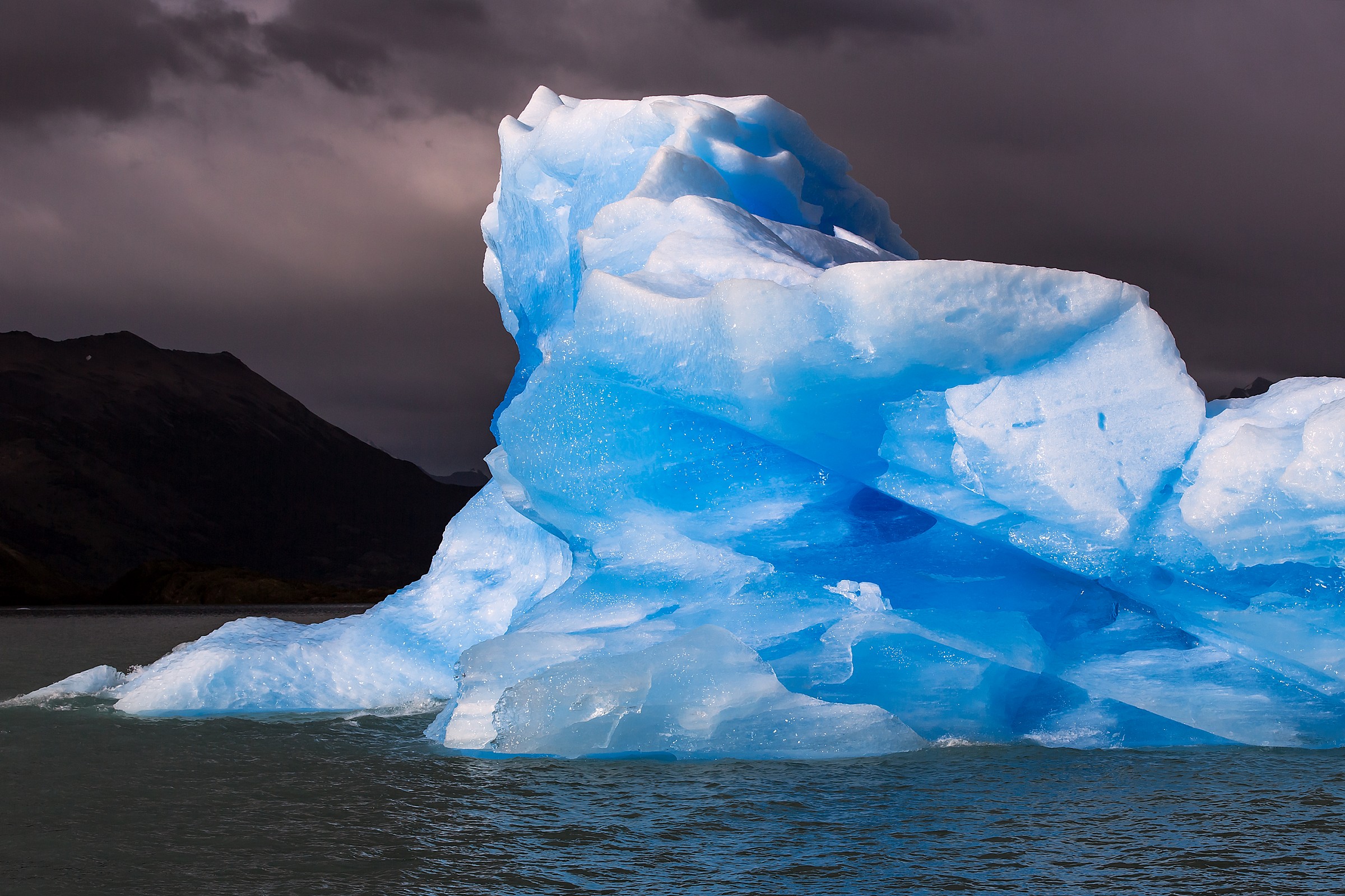 Argentina, Perito Moreno, iceberg nel lago argentino
