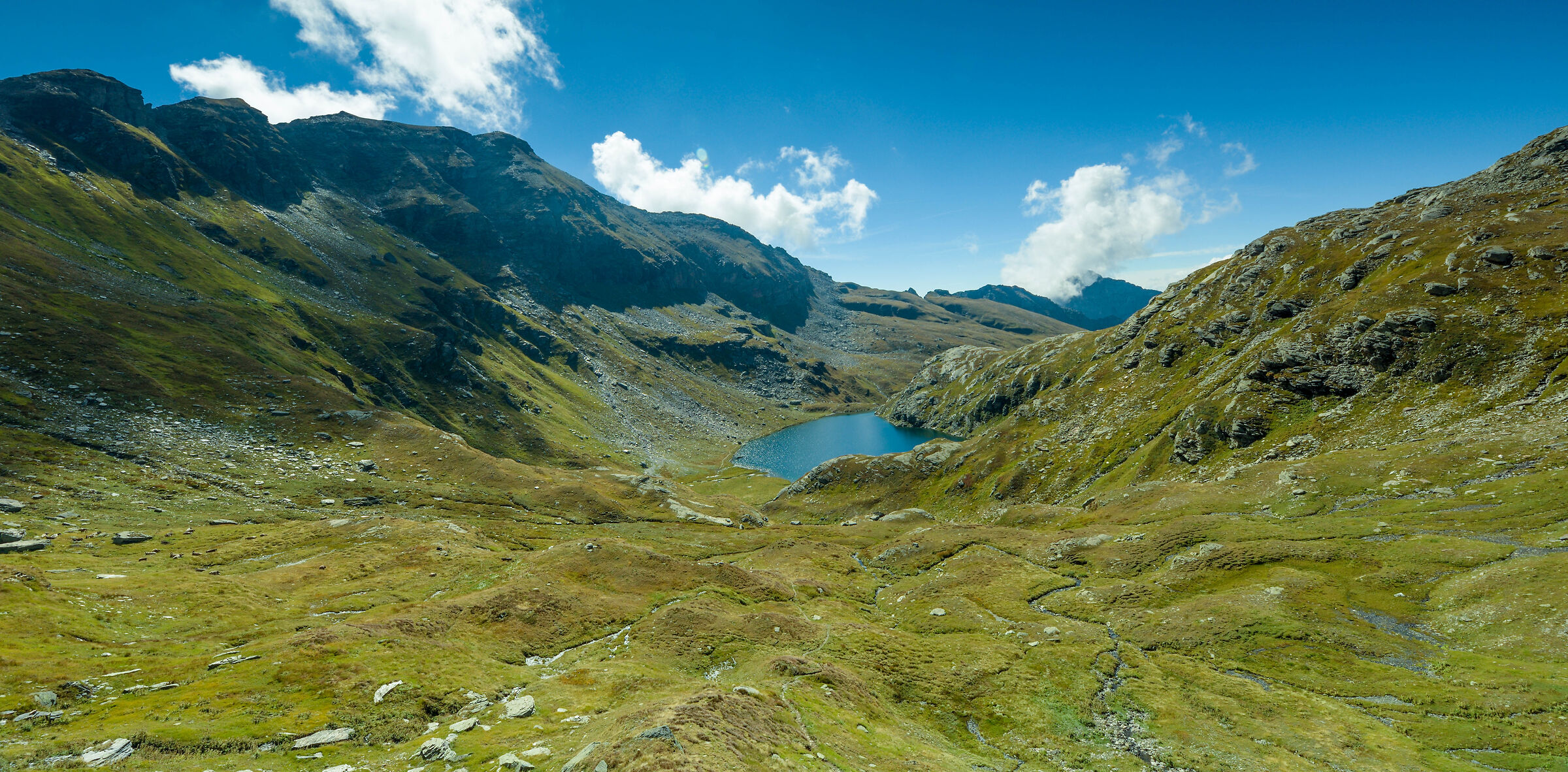 il Lago Poiala salendo verso il p.sso Poiala