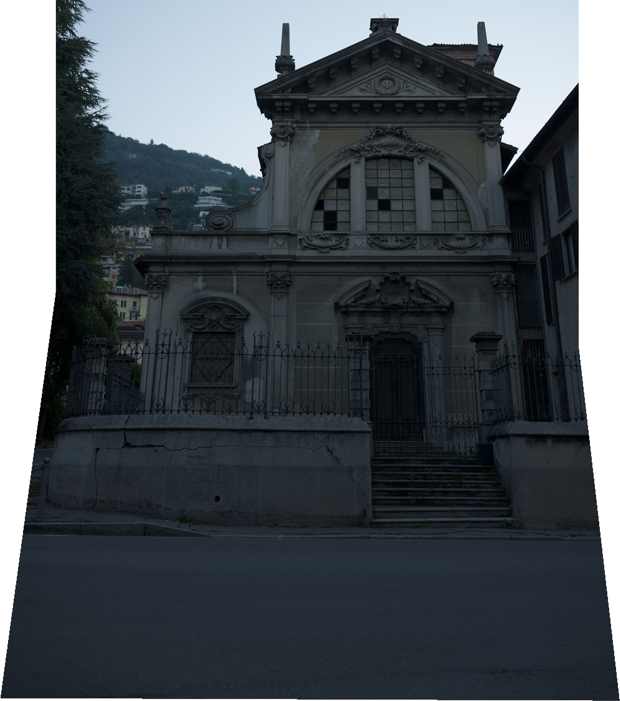 A con B da Photomerge Photoshop verticali convergenti