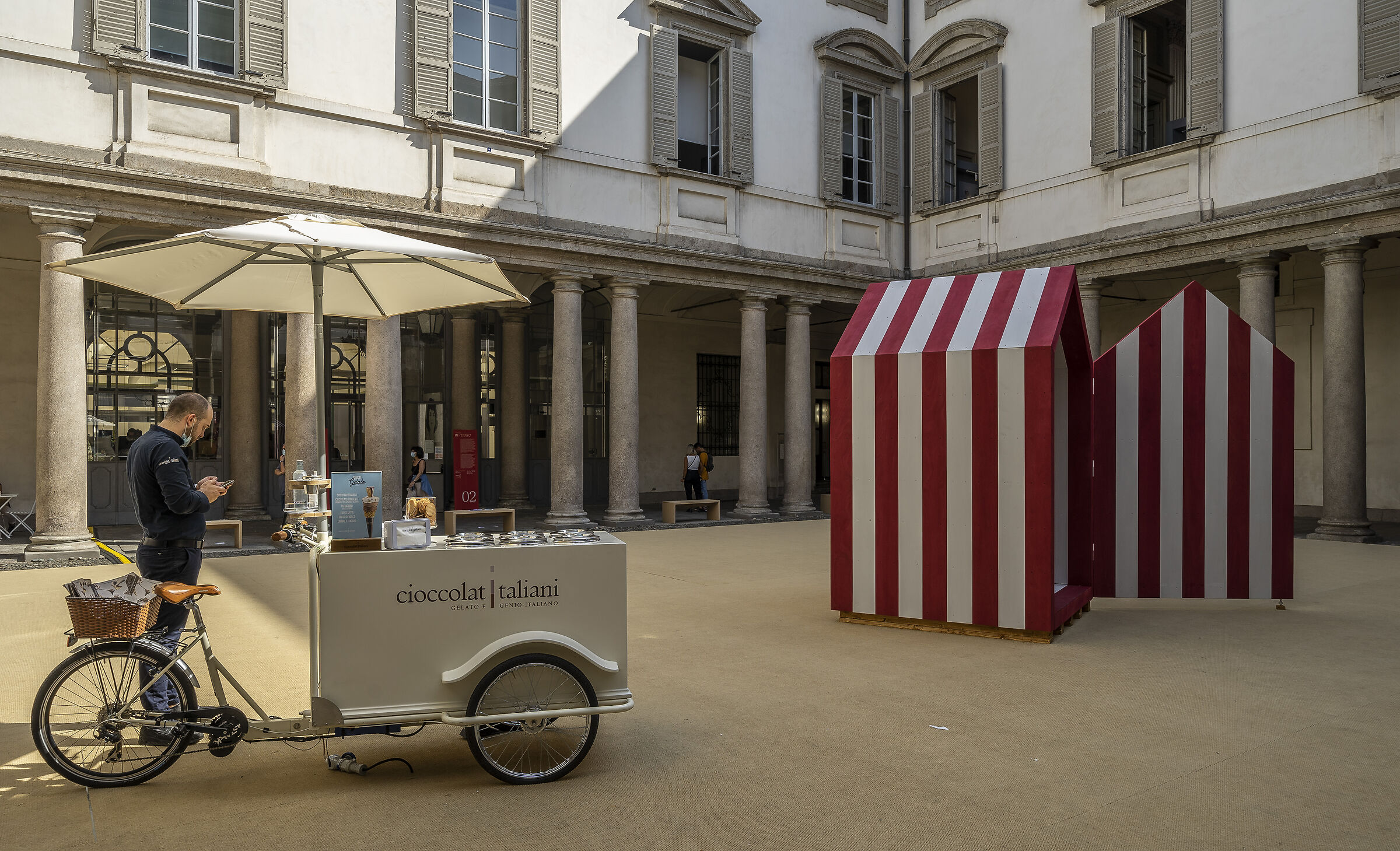 Palazzo Litta - Central courtyard - 2