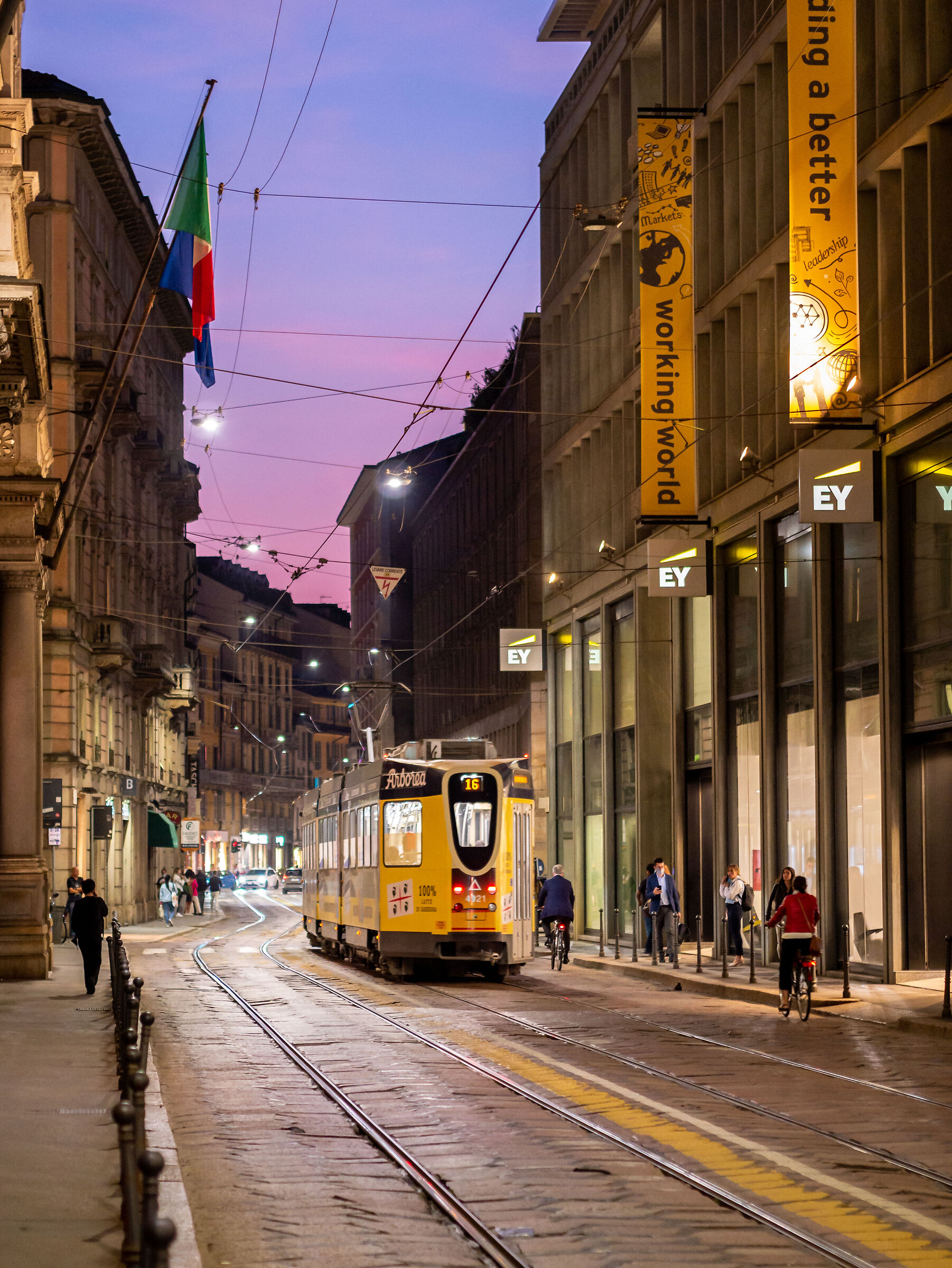 Via Meravigli - Milan
