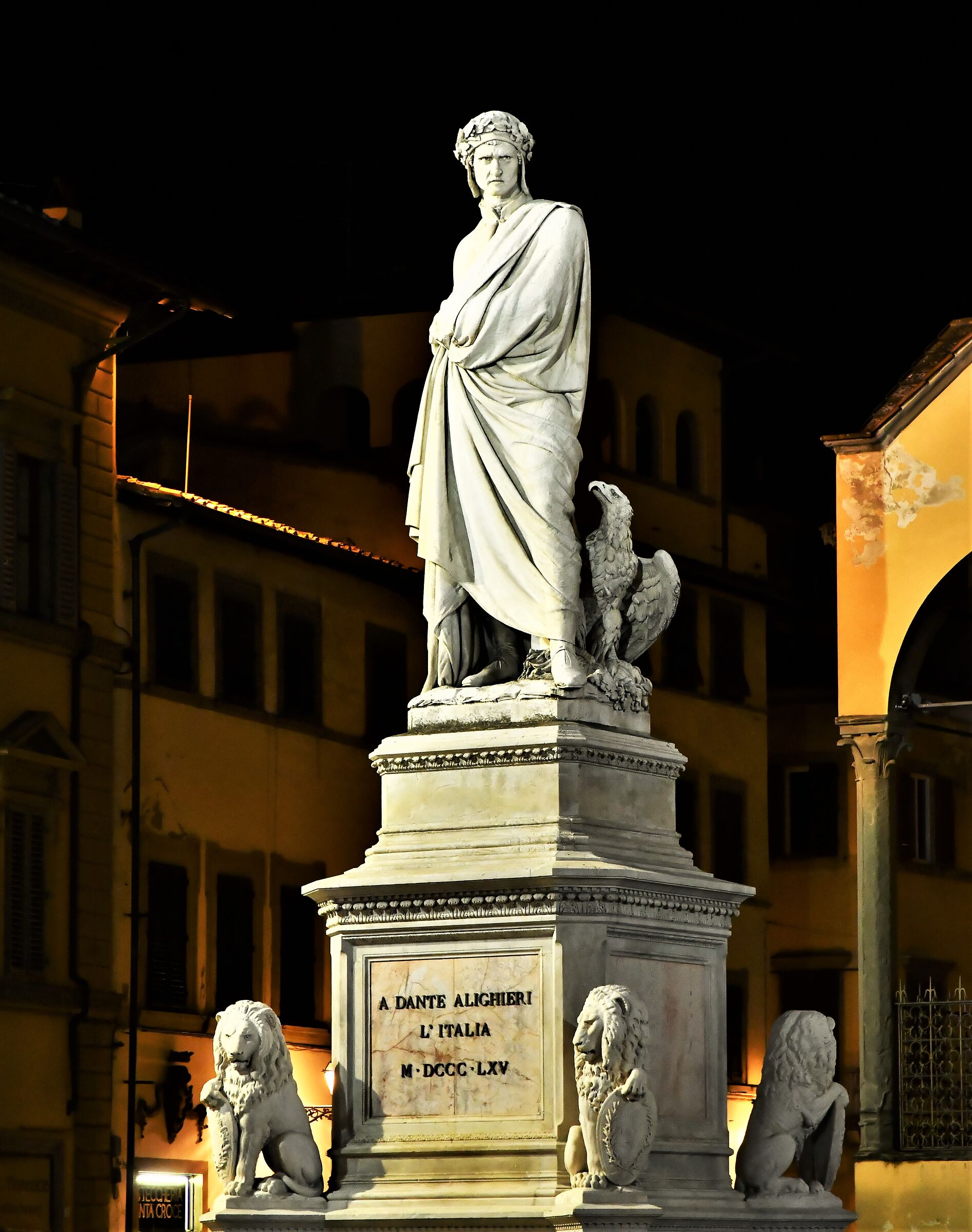 Dante in piazza Santa Croce.