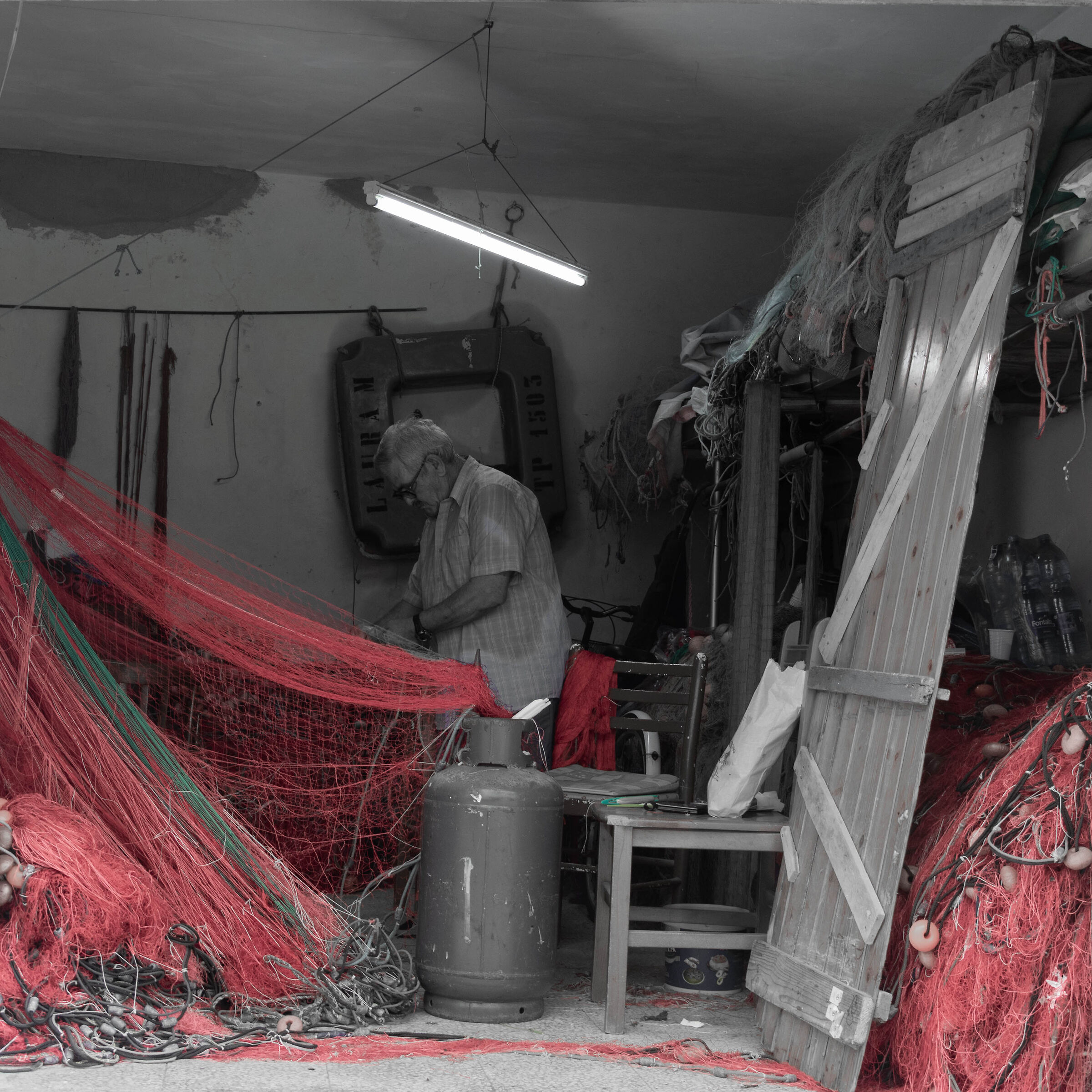 Old Ture prepares nets