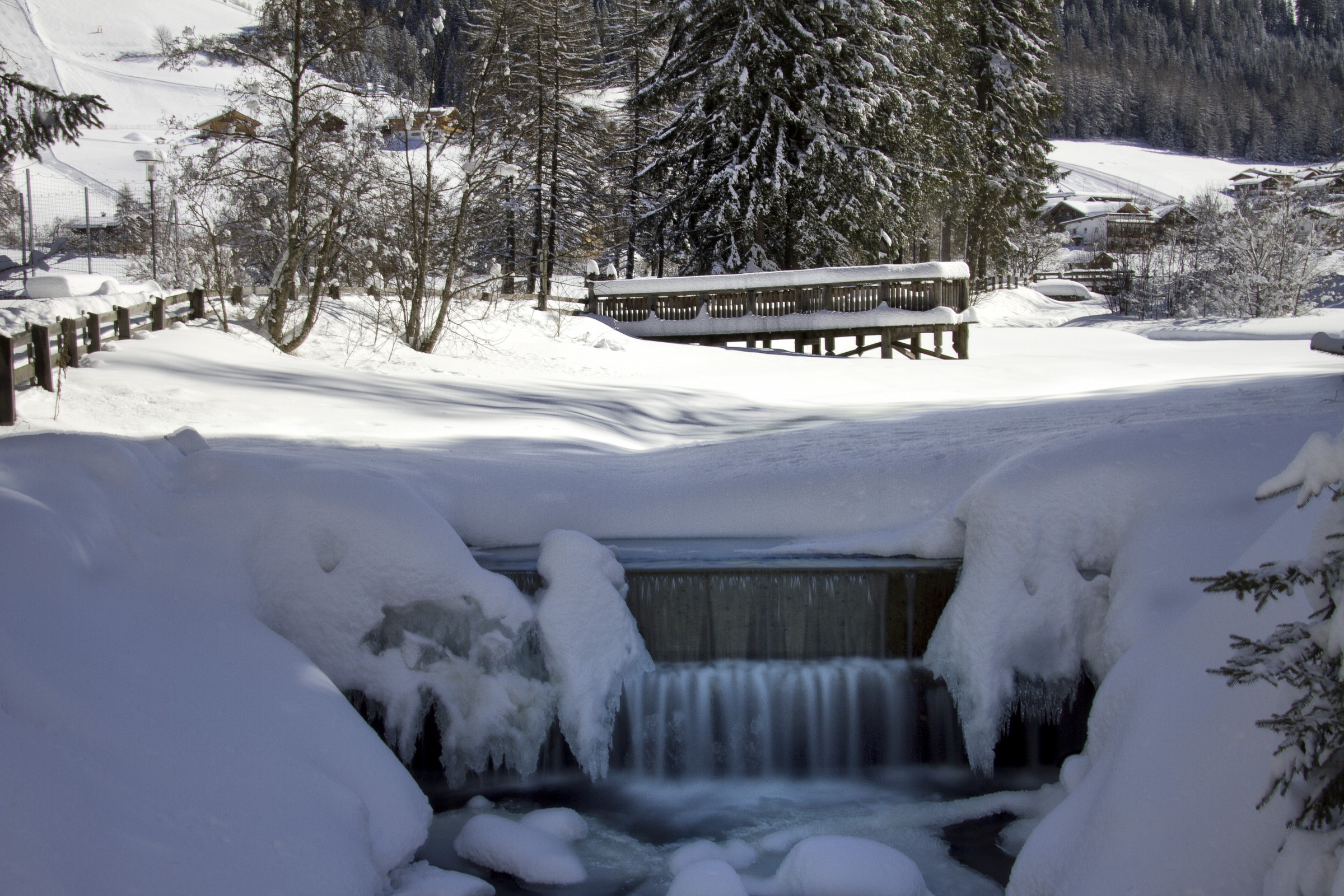 cascatella nel parco di Moso