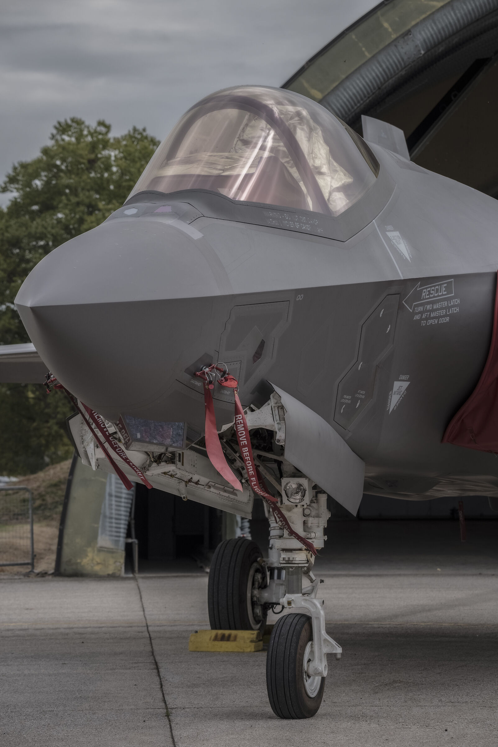 F35