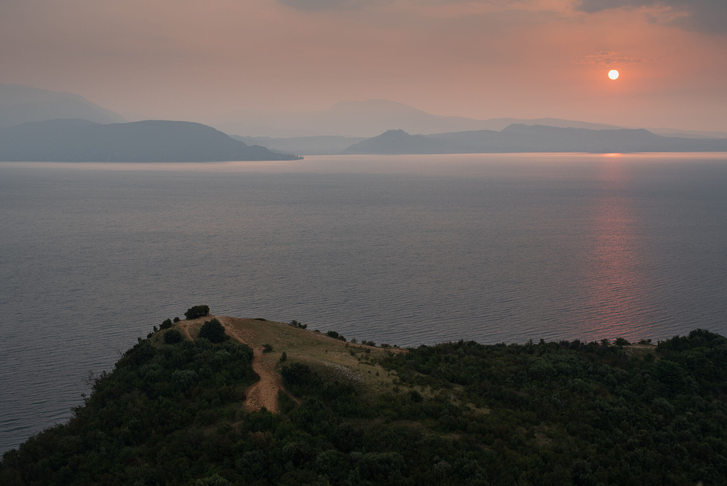 Light sunrise